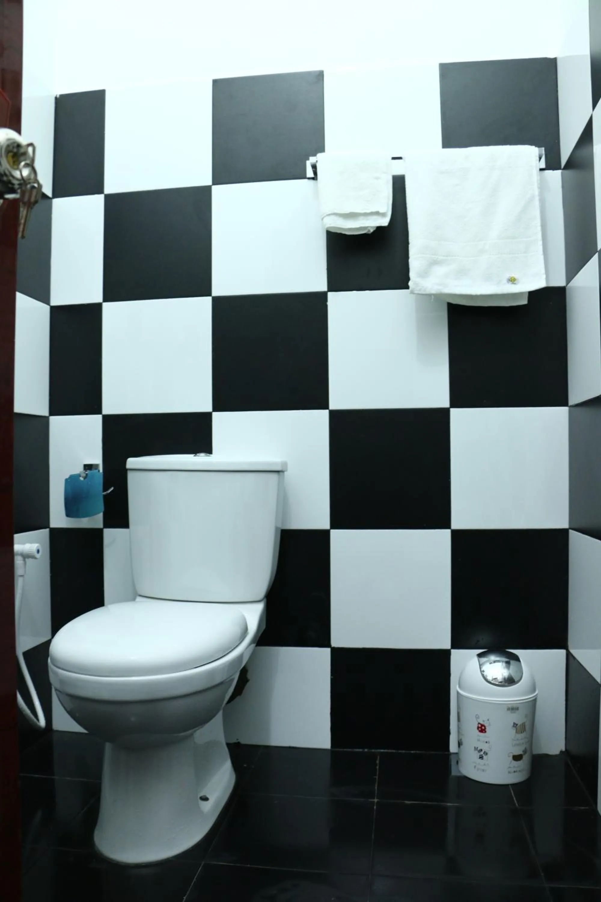Toilet in Thisha Hotel & Restaurant