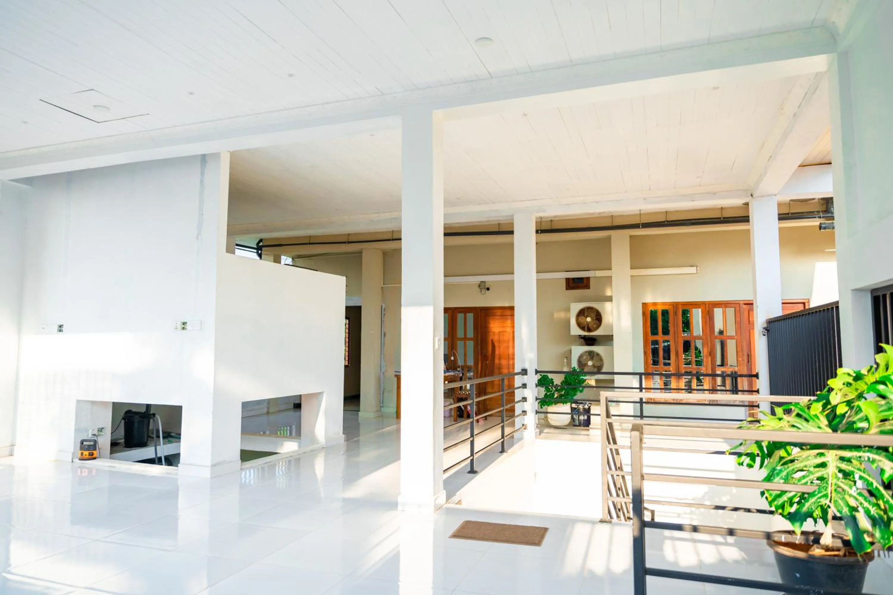 Facade/entrance in Thisha Hotel & Restaurant