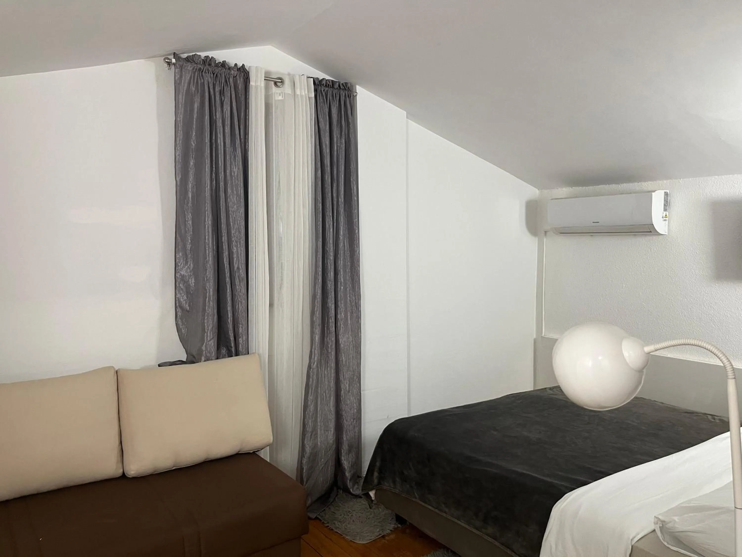 Bed in Apartments Mira