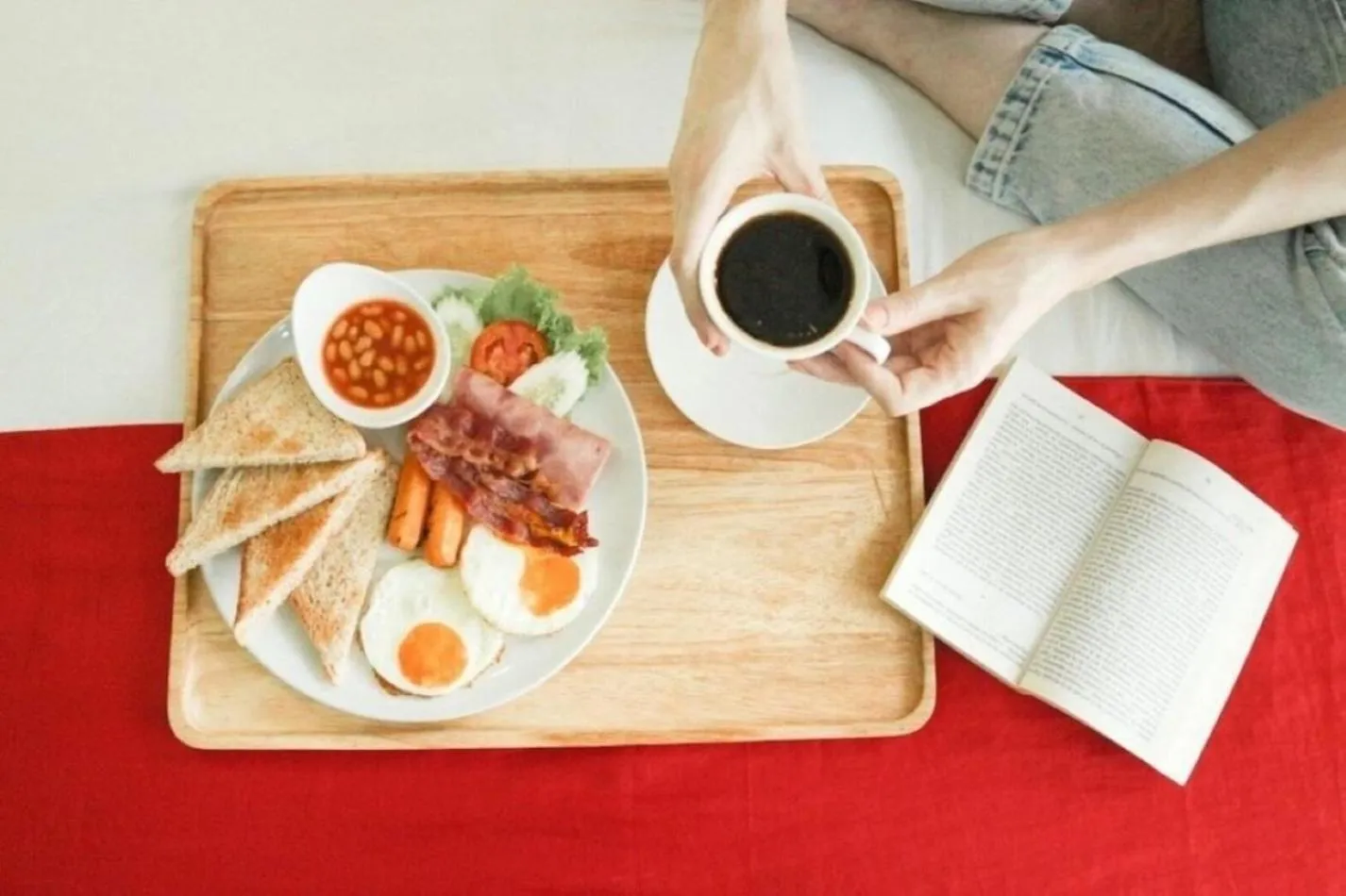 Breakfast in Happio Near Chabad House
