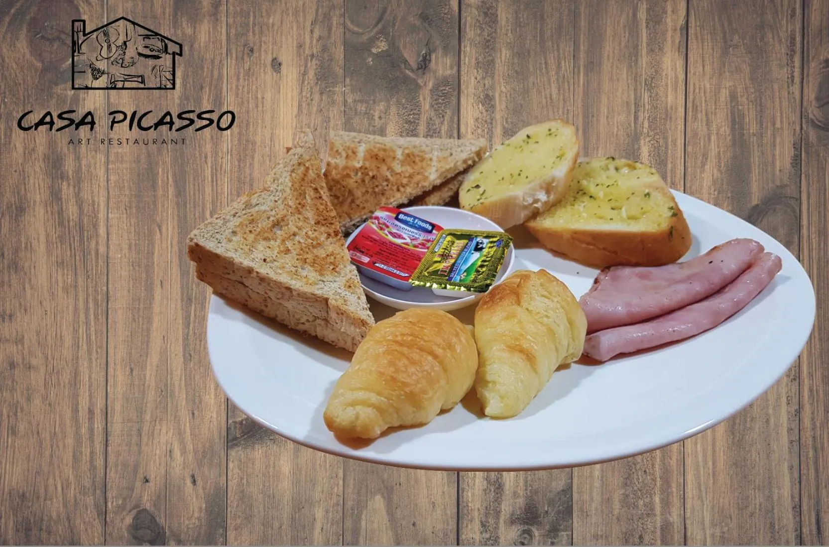 Breakfast in Happio Near Chabad House