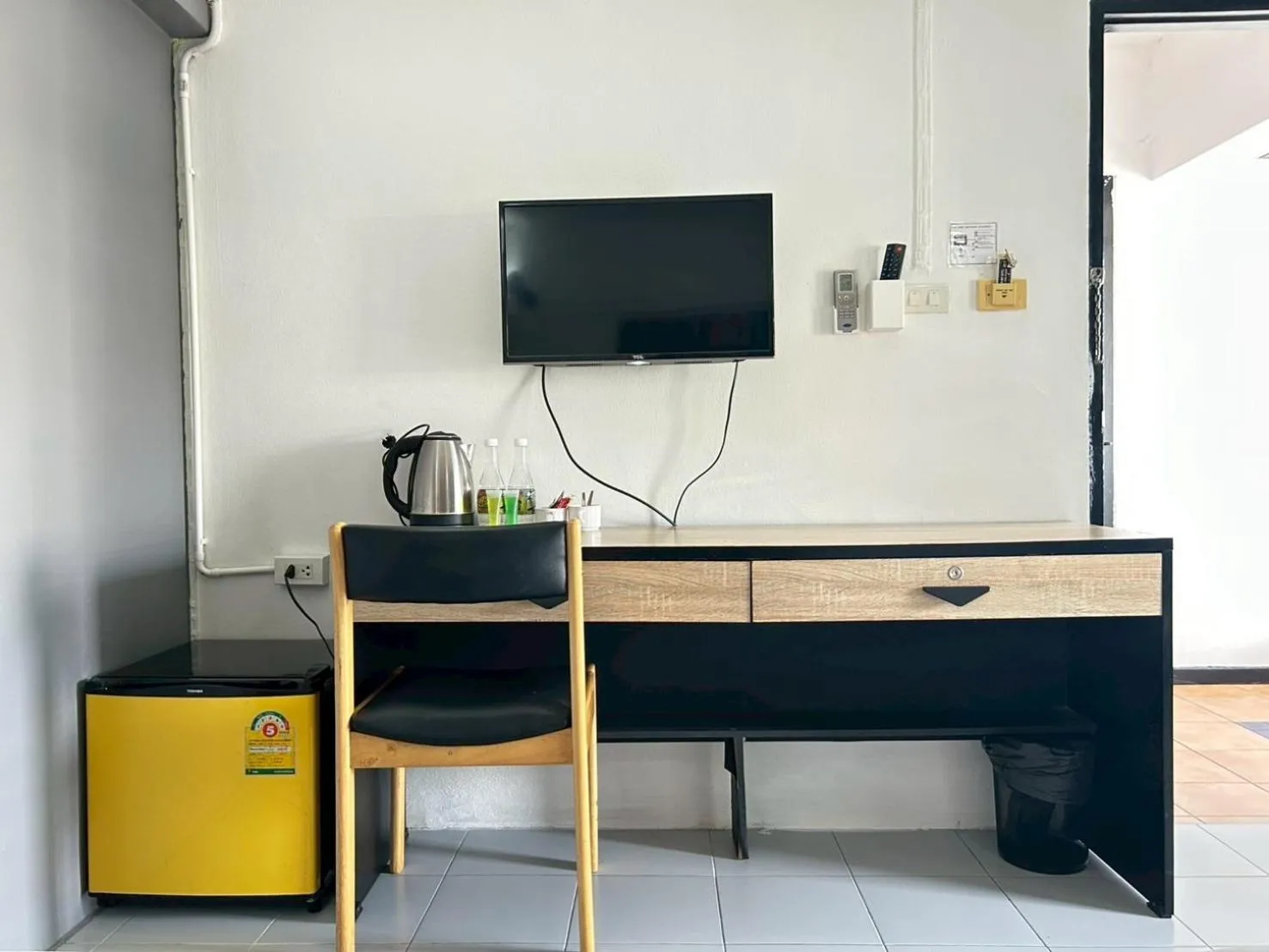 TV and multimedia in Happio Near Chabad House