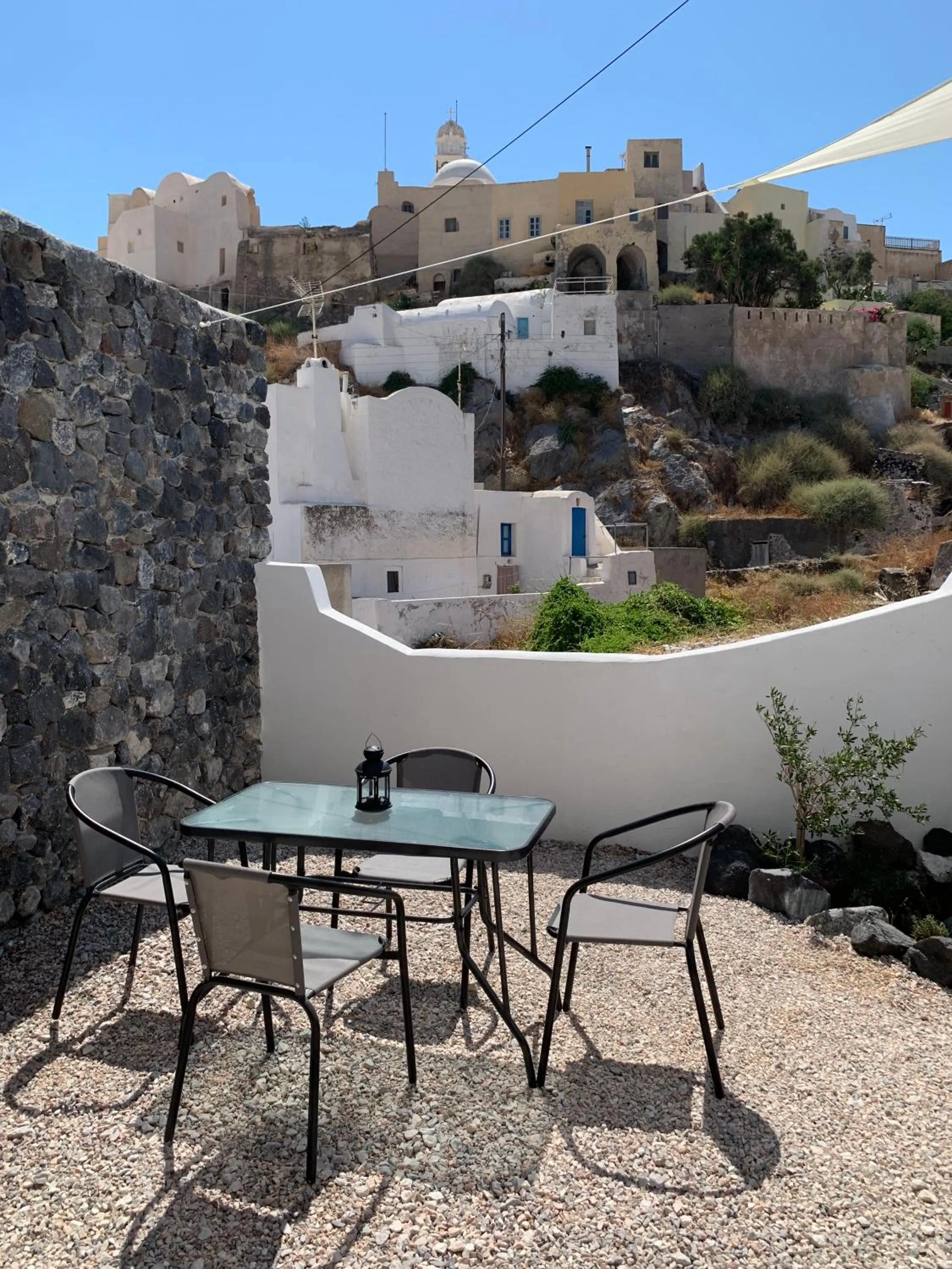Garden in Timedrops Santorini Villas