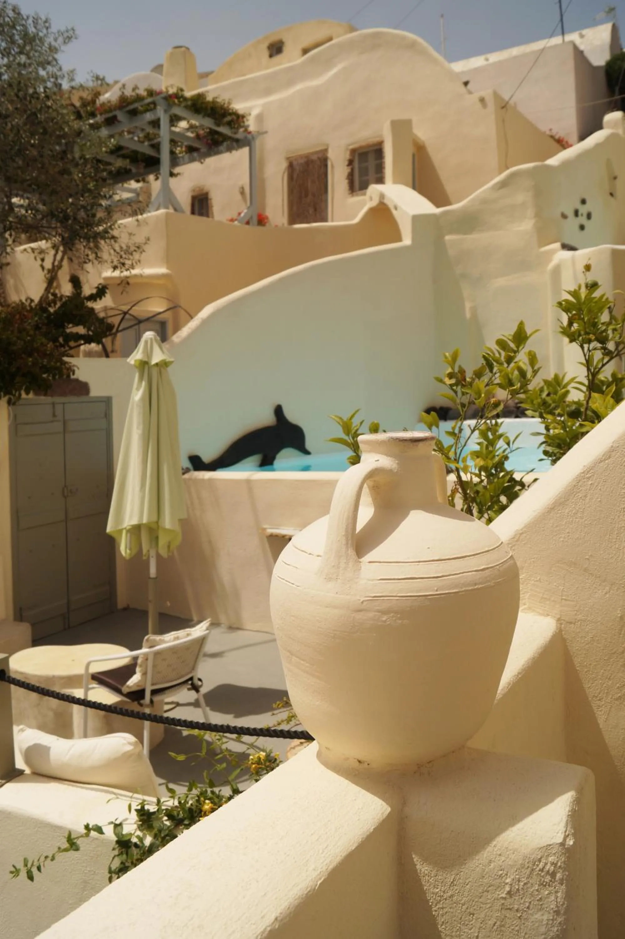 Decorative detail in Timedrops Santorini Villas