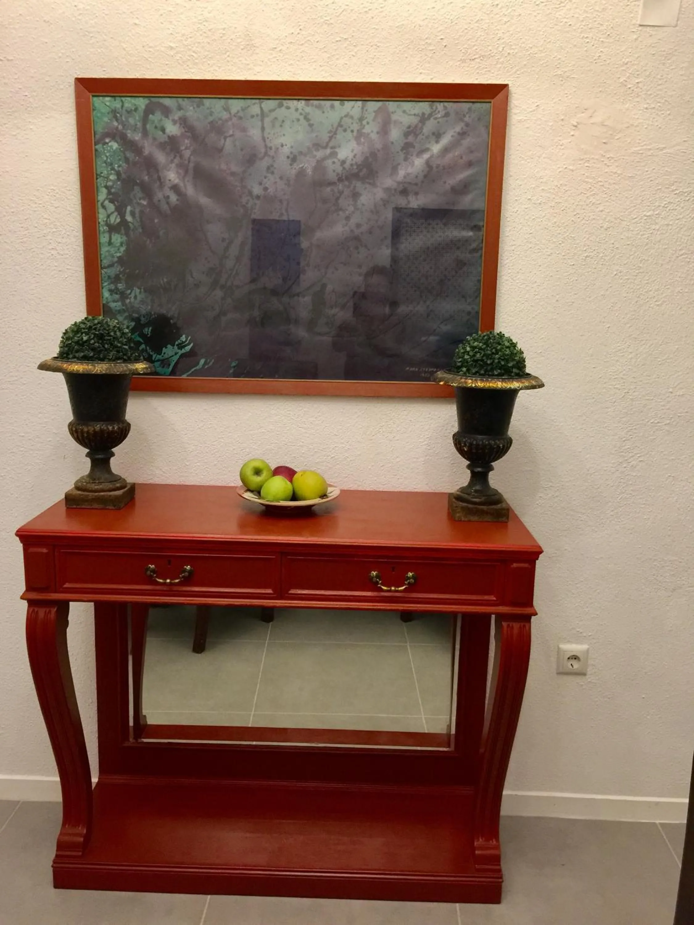 Decorative detail in Timedrops Santorini Villas