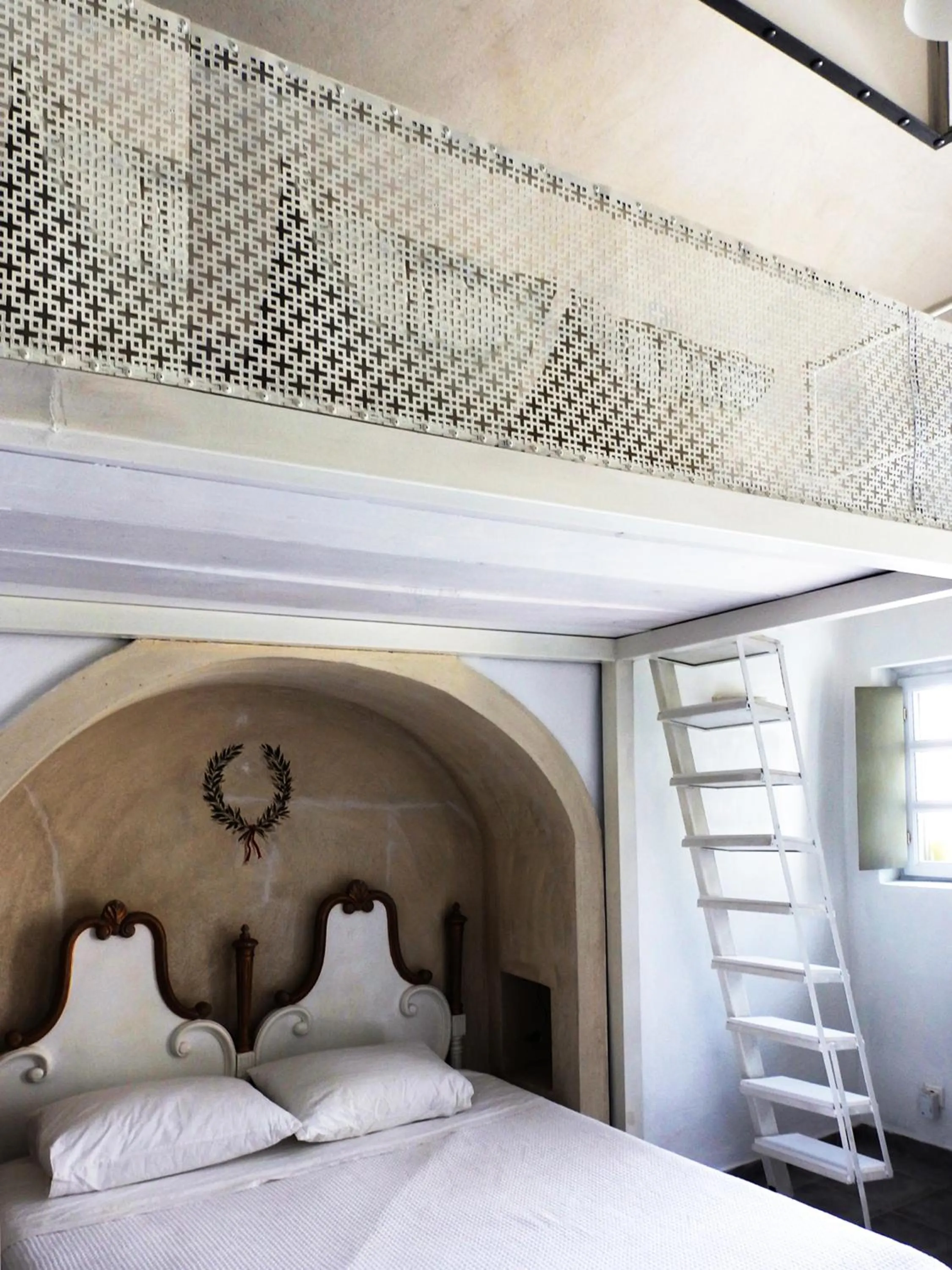 Bedroom in Timedrops Santorini Villas