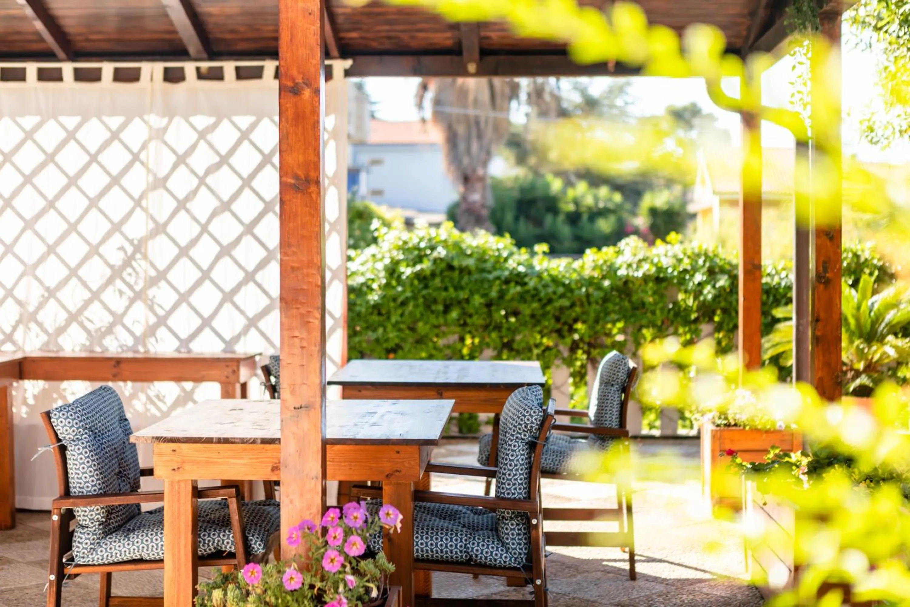 Garden view in B&B La villetta gialla