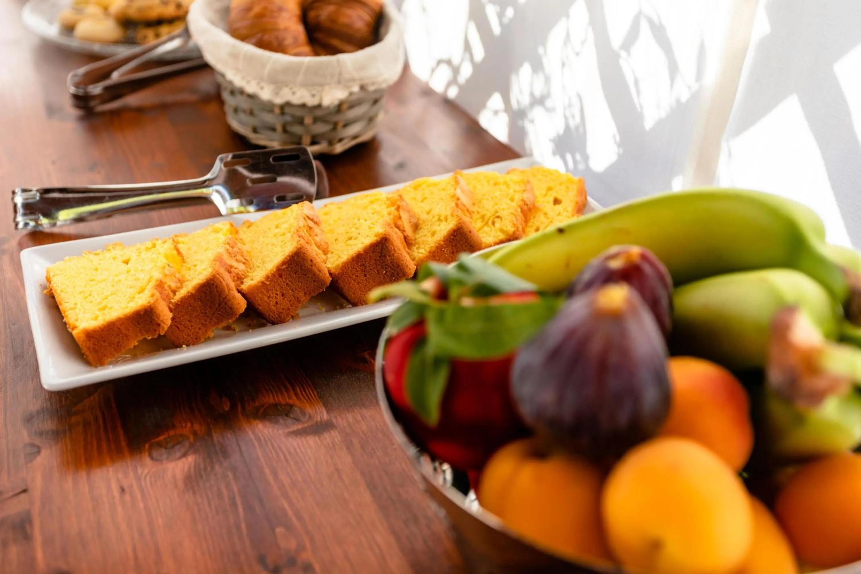 Buffet breakfast in B&B La villetta gialla