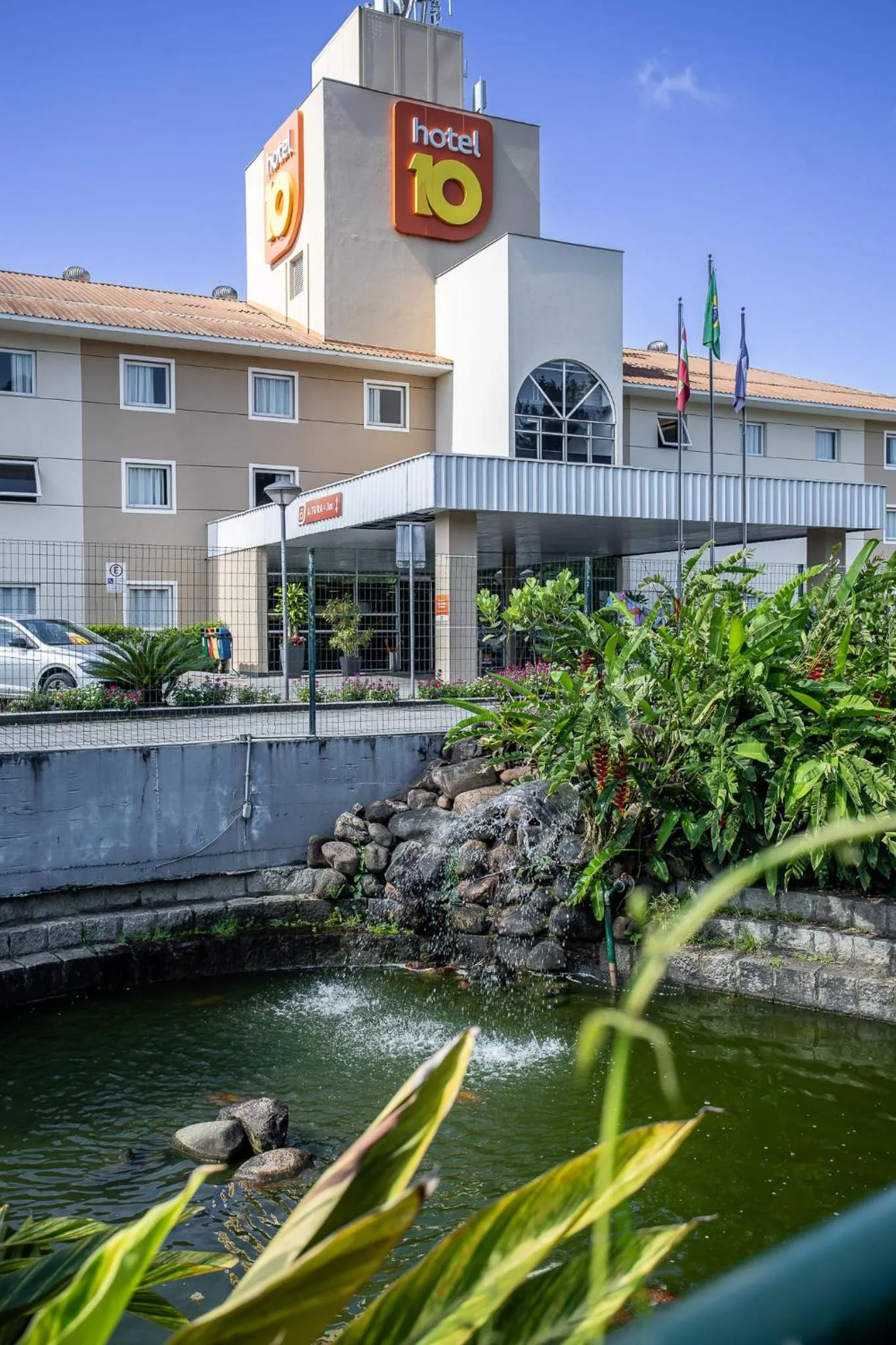 Property building in Hotel 10 Joinville