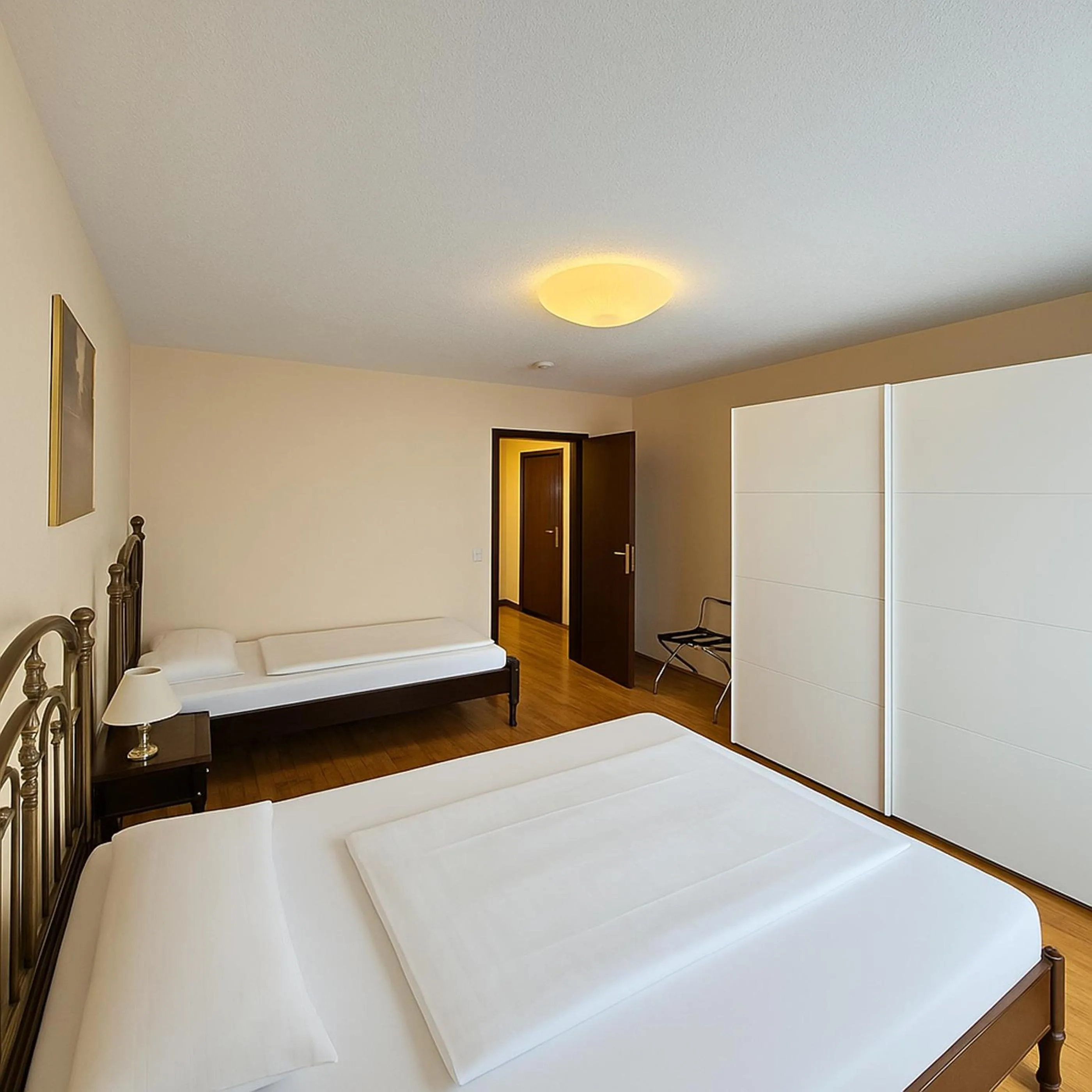 Two-Bedroom Apartment in Apartments Atomis Hotel Düsseldorf City