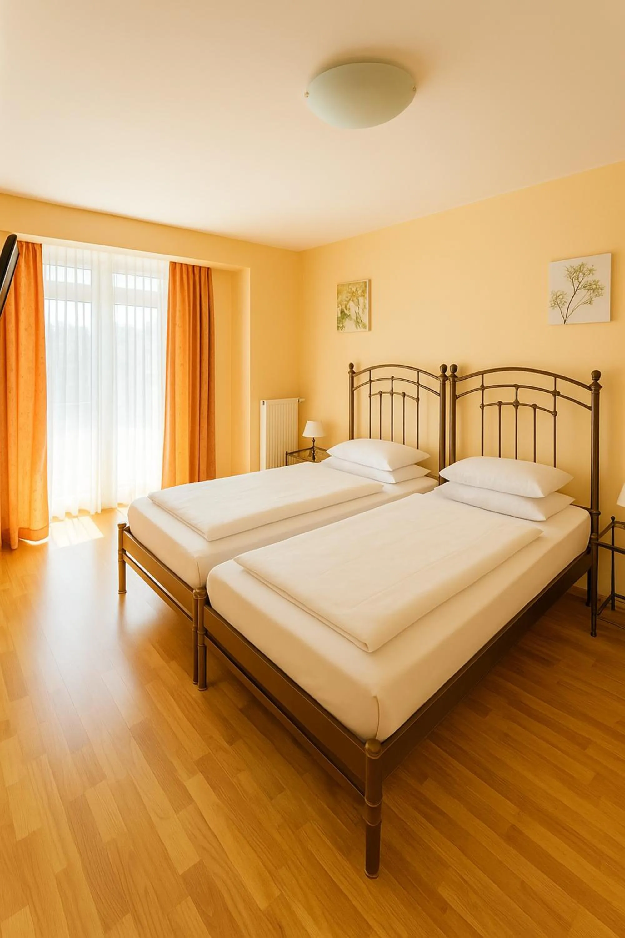 Photo of the whole room, Bed in Apartments Atomis Hotel Düsseldorf City