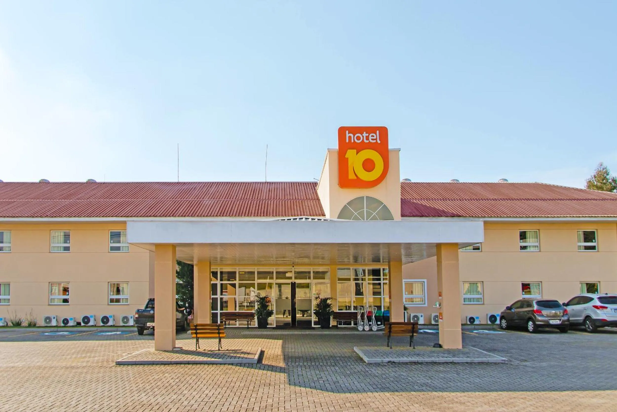 Property building in Hotel 10 Uniao da Vitoria