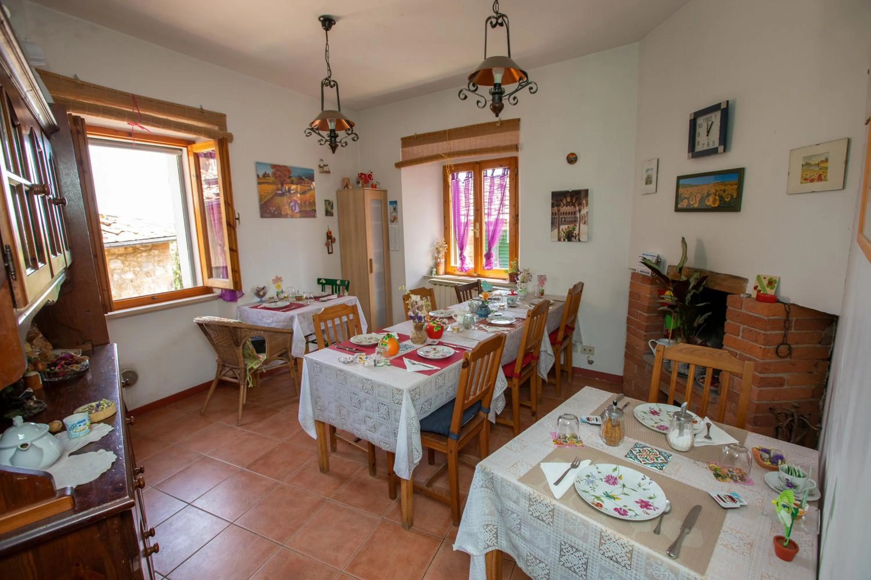 Dining area in Antico Borgo di Torri