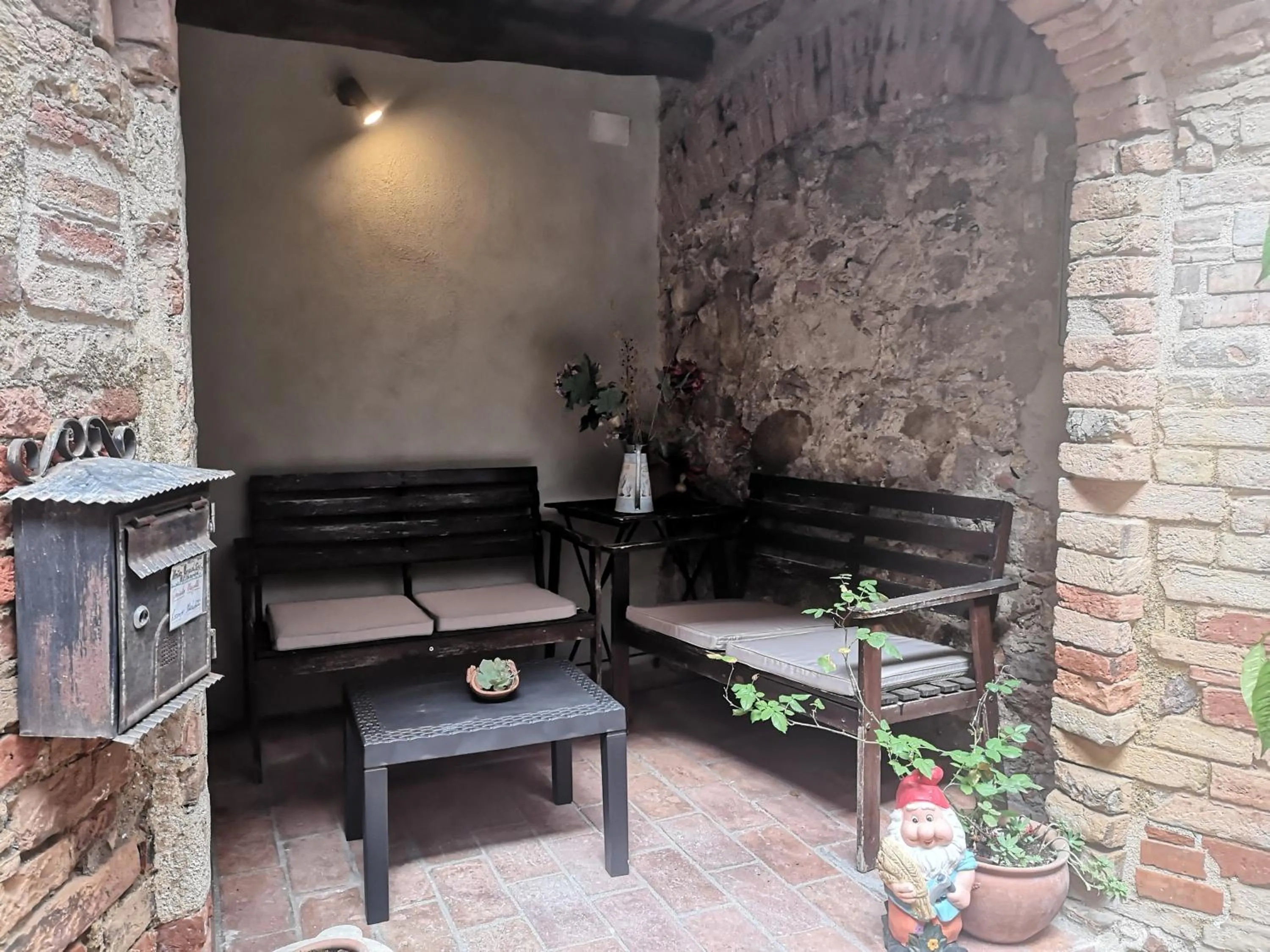 Inner courtyard view in Antico Borgo di Torri