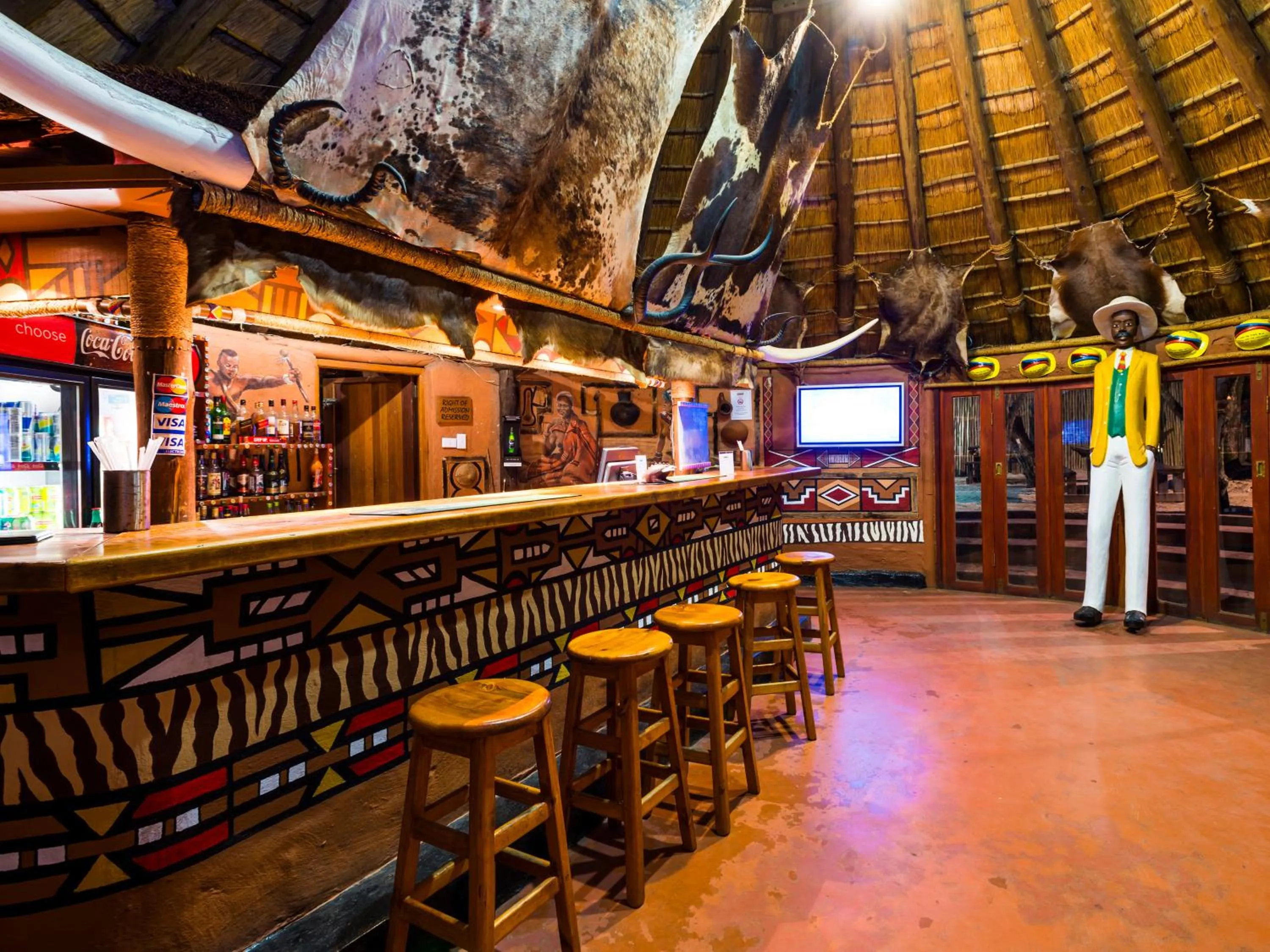 Lounge or bar in aha Lesedi African Lodge & Cultural Village
