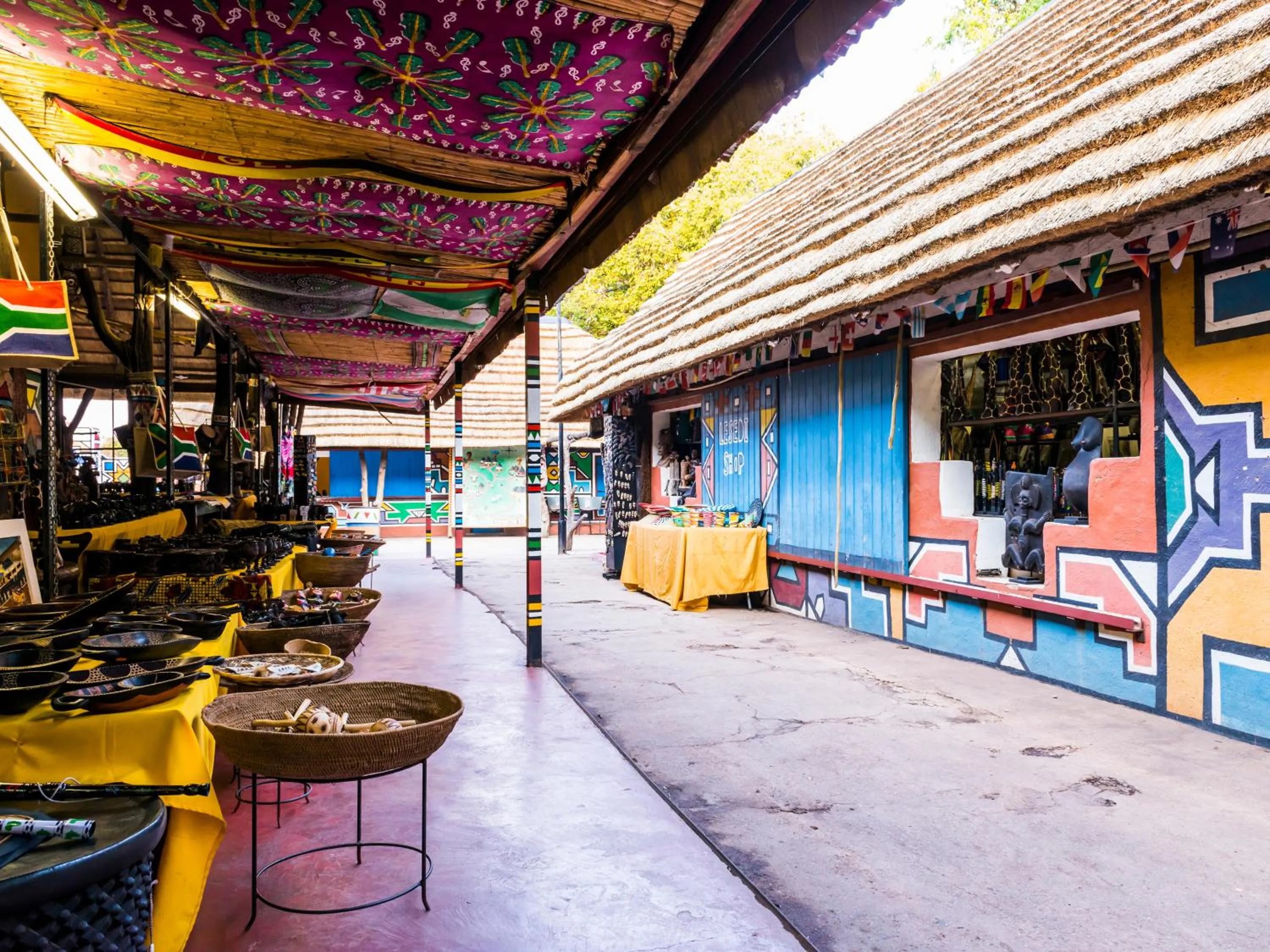On-site shops in aha Lesedi African Lodge & Cultural Village