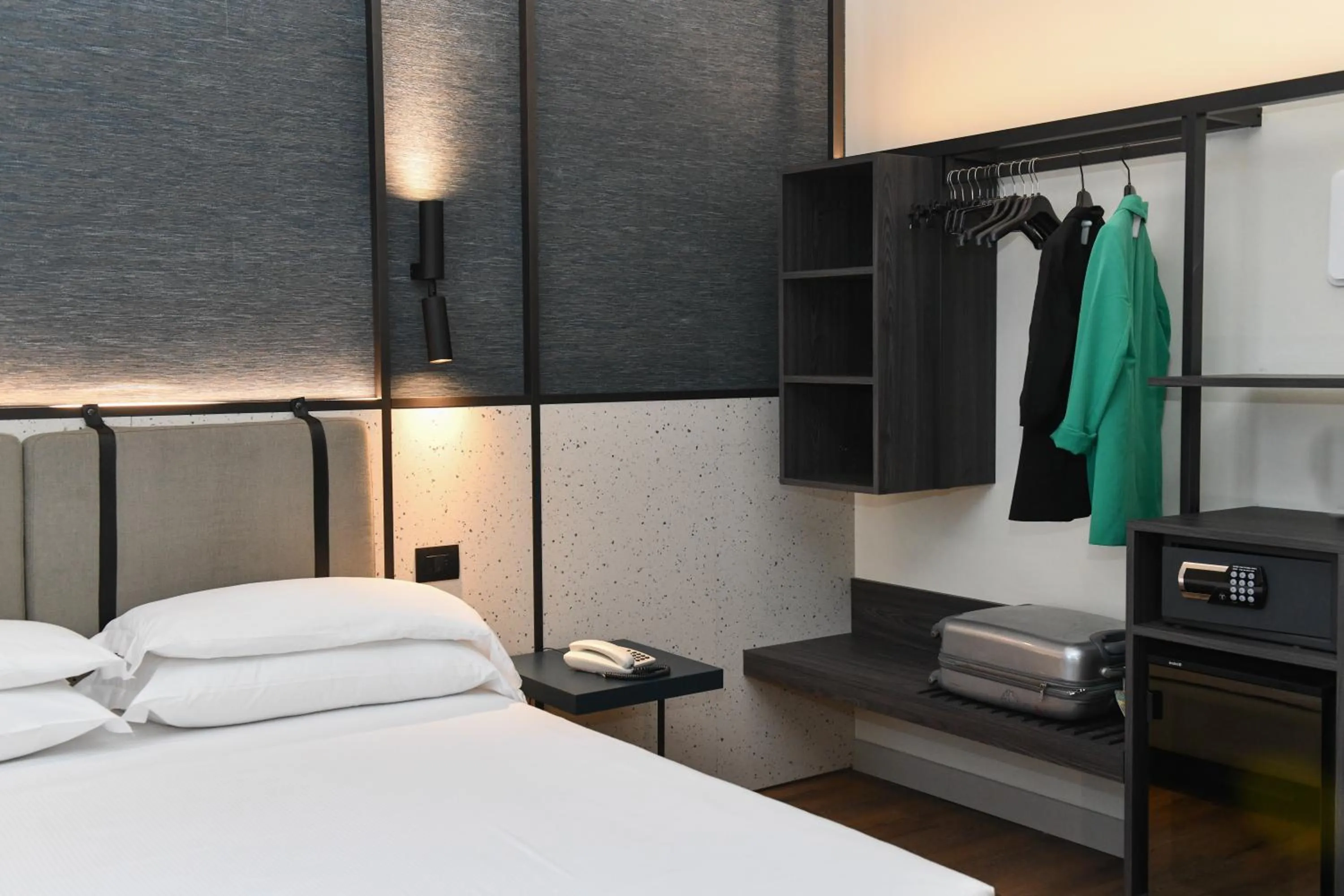 Bedroom, Bed in Hotel Eden