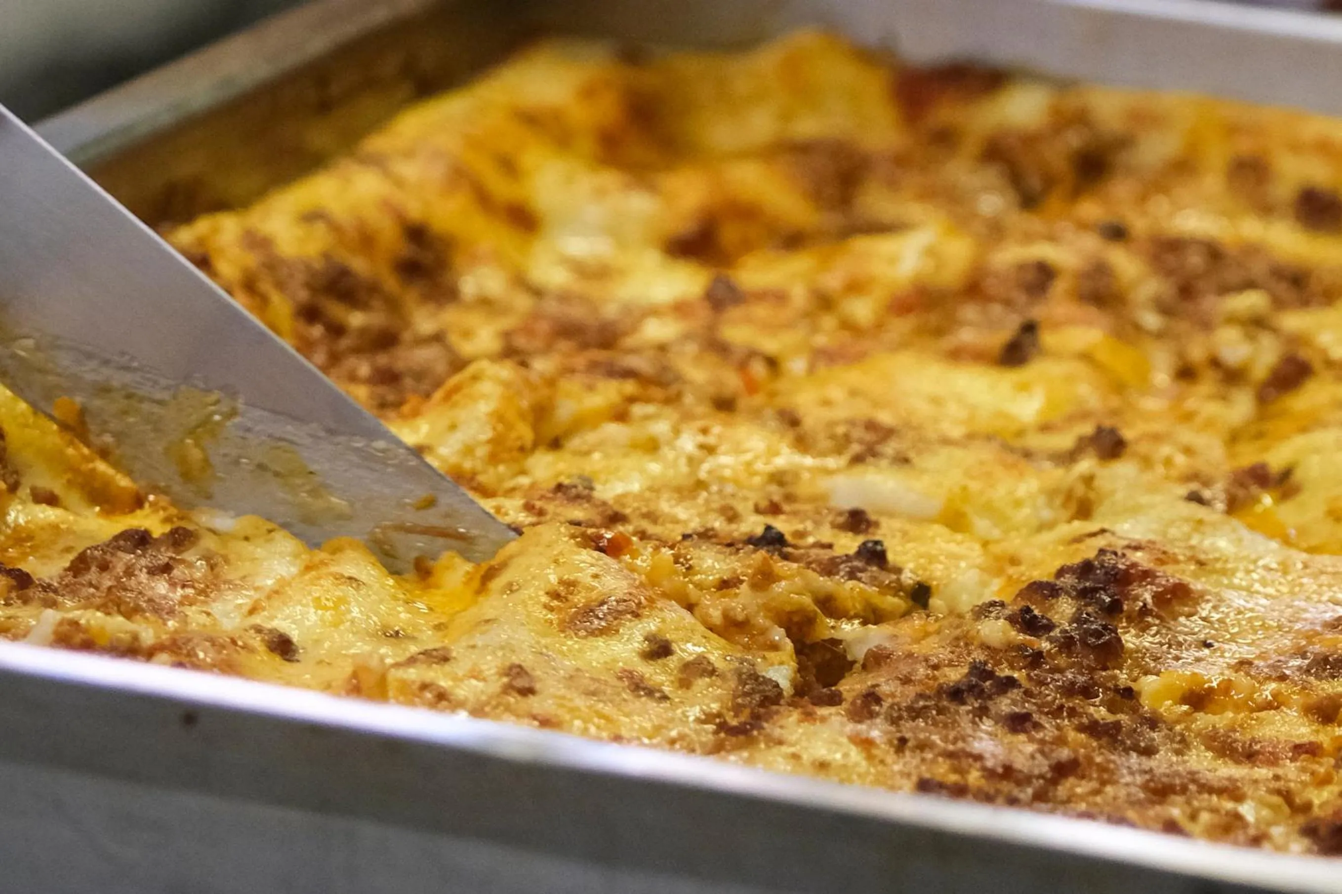 Restaurant/places to eat in Hotel Eden