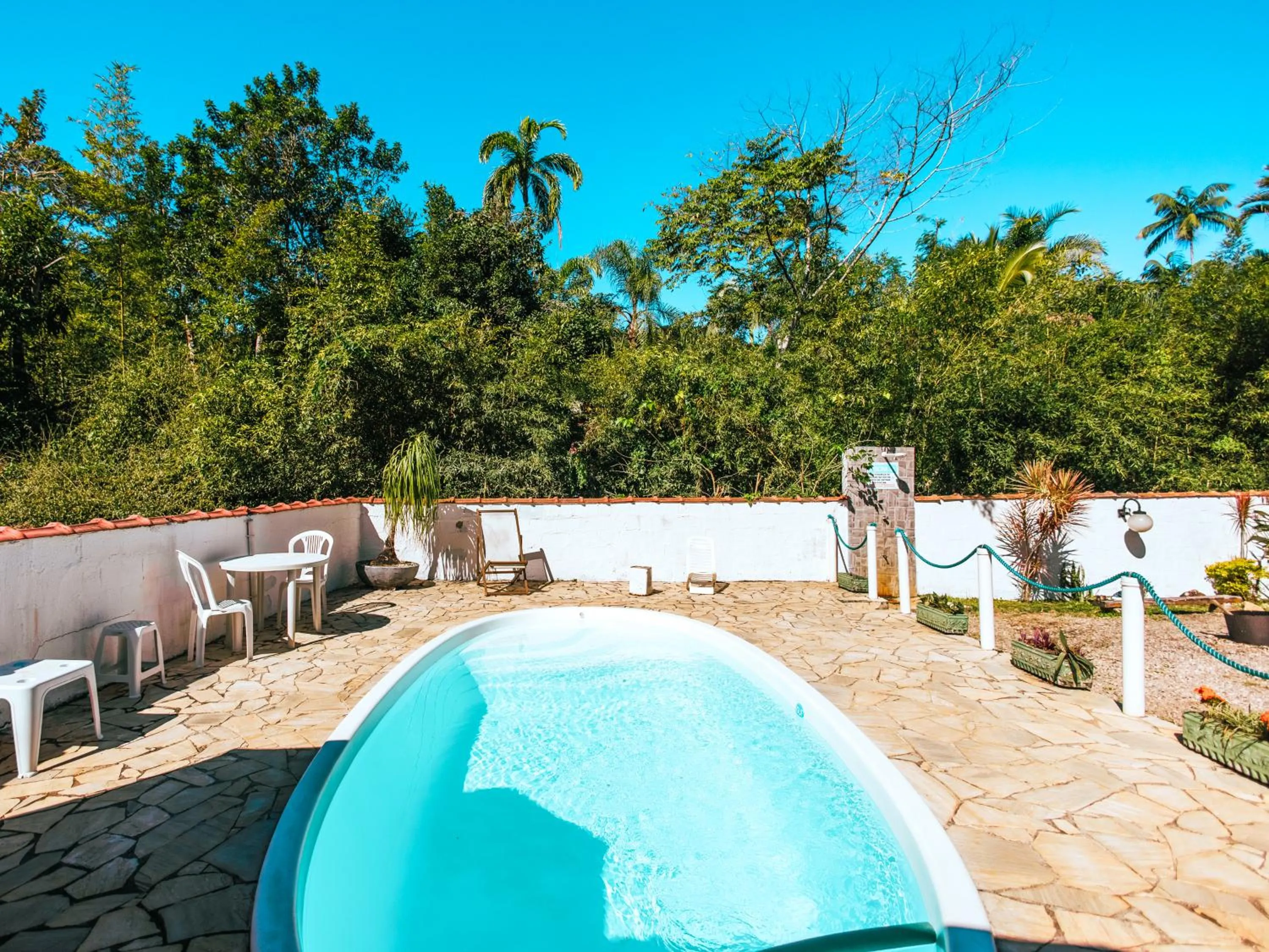 Pool view in Pousada Sol Nascente