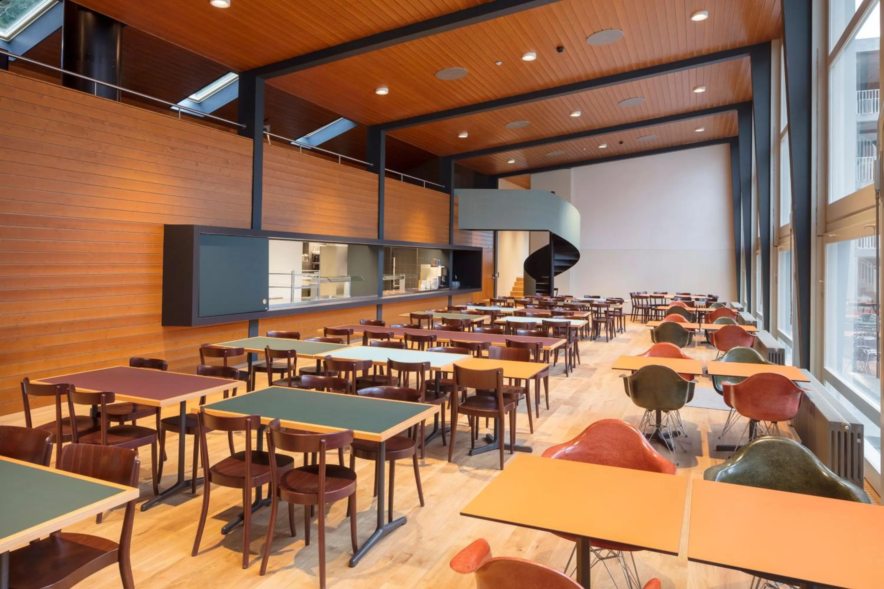 Restaurant/places to eat in Bern Youth Hostel