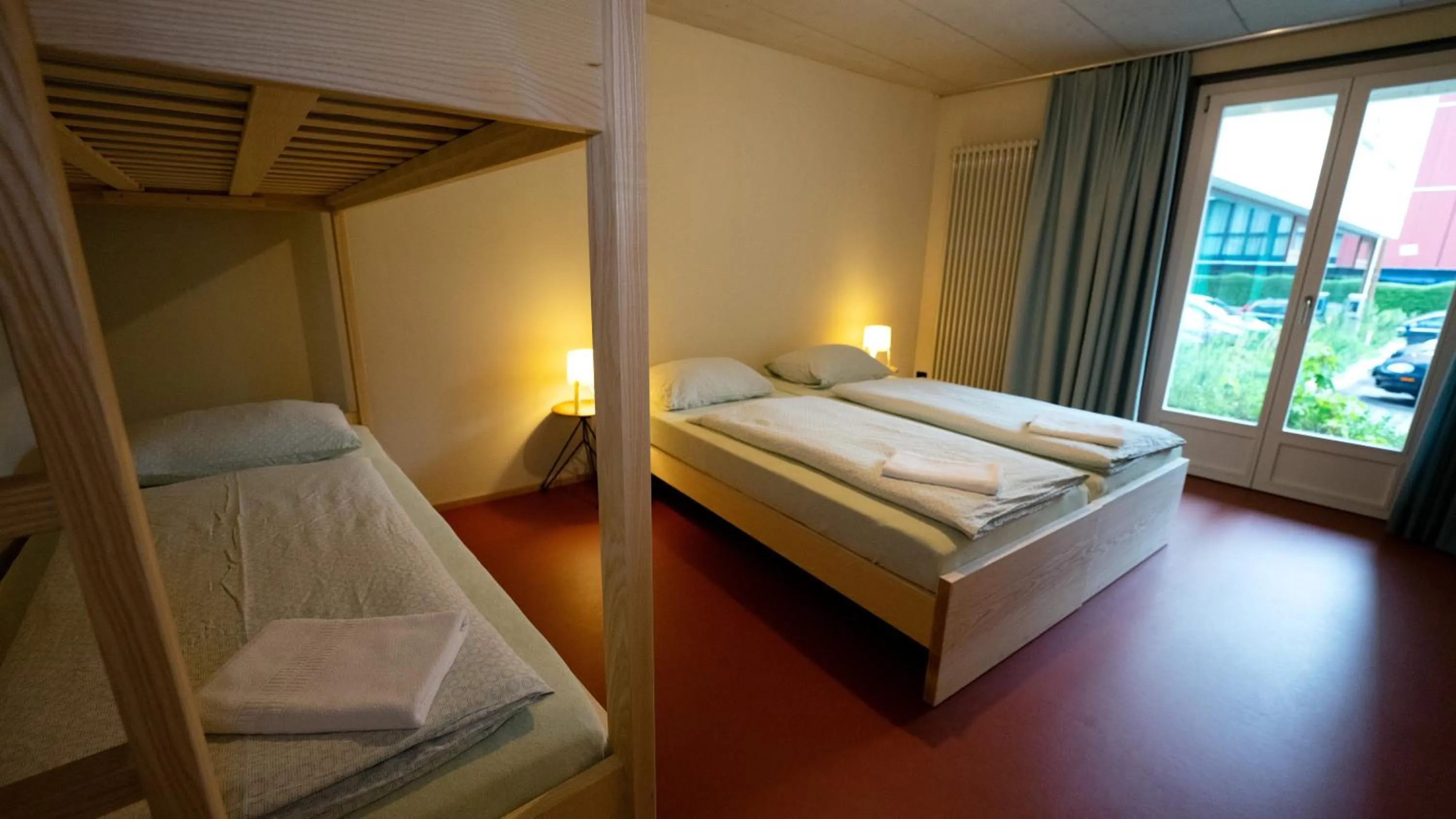 Bedroom, Bed in Bern Youth Hostel