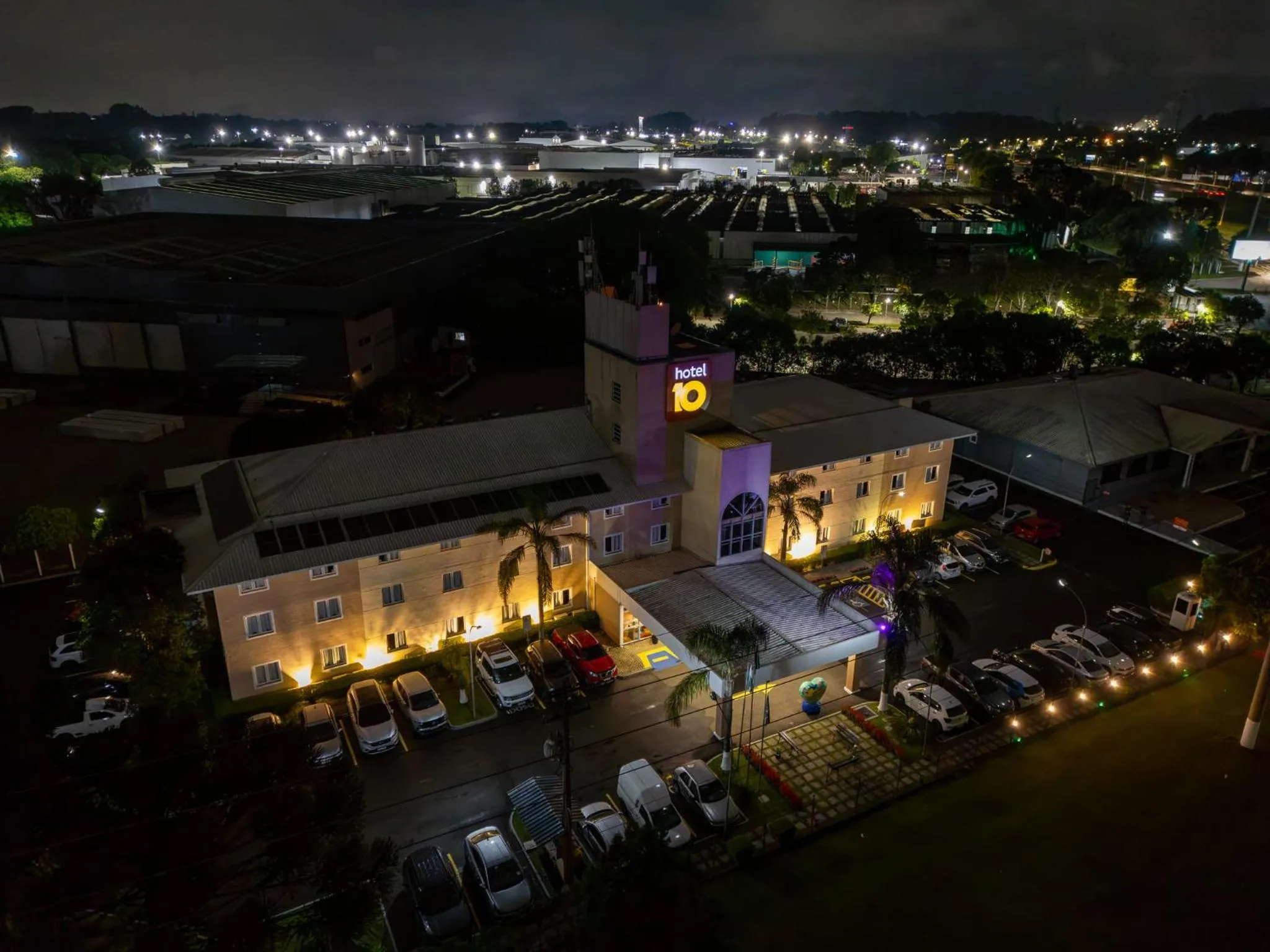 Property building in Hotel 10 Curitiba