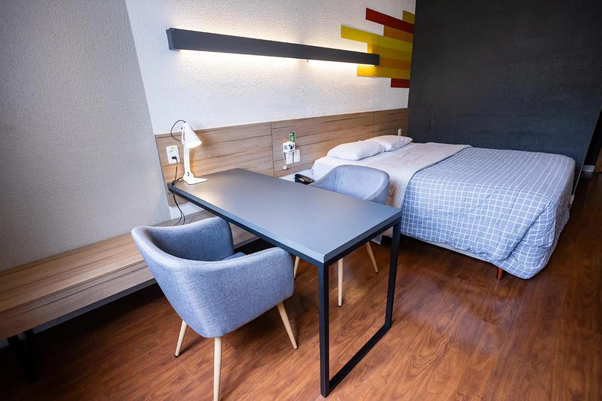 Photo of the whole room, Bed in Hotel 10 Curitiba