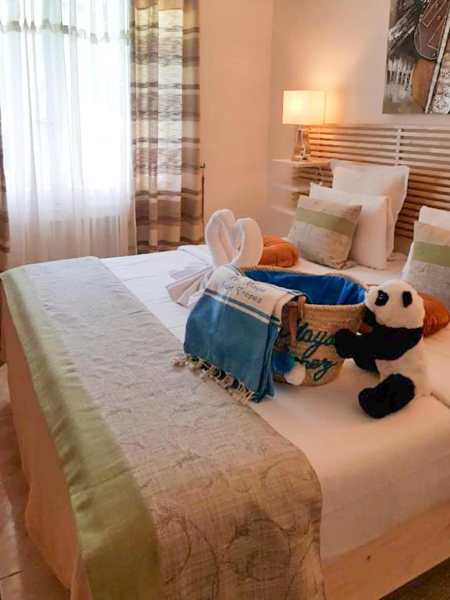 Bed in Hôtel Villa Maya - Golfe de Saint-Tropez