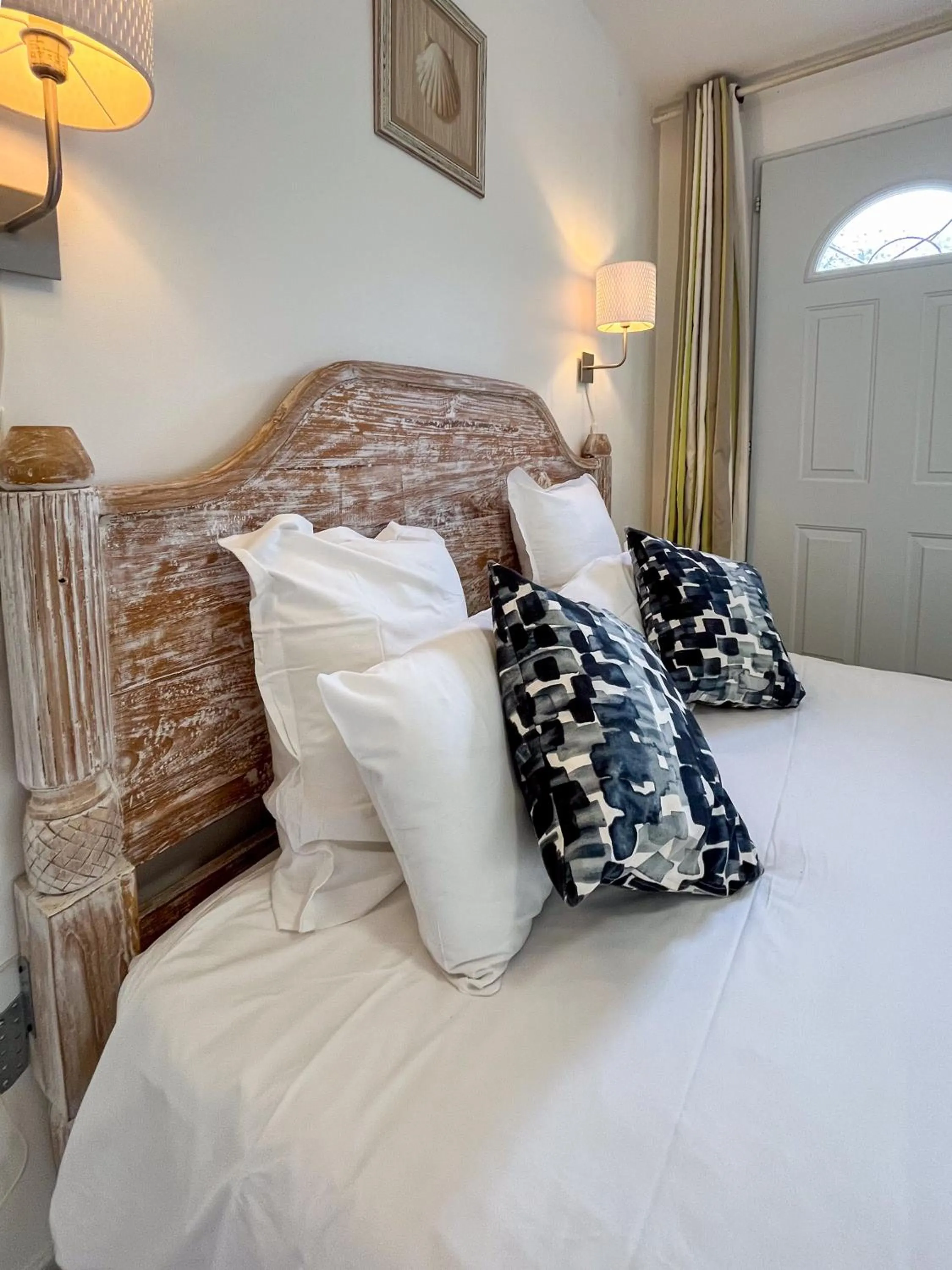 Bed in Hôtel Villa Maya - Golfe de Saint-Tropez