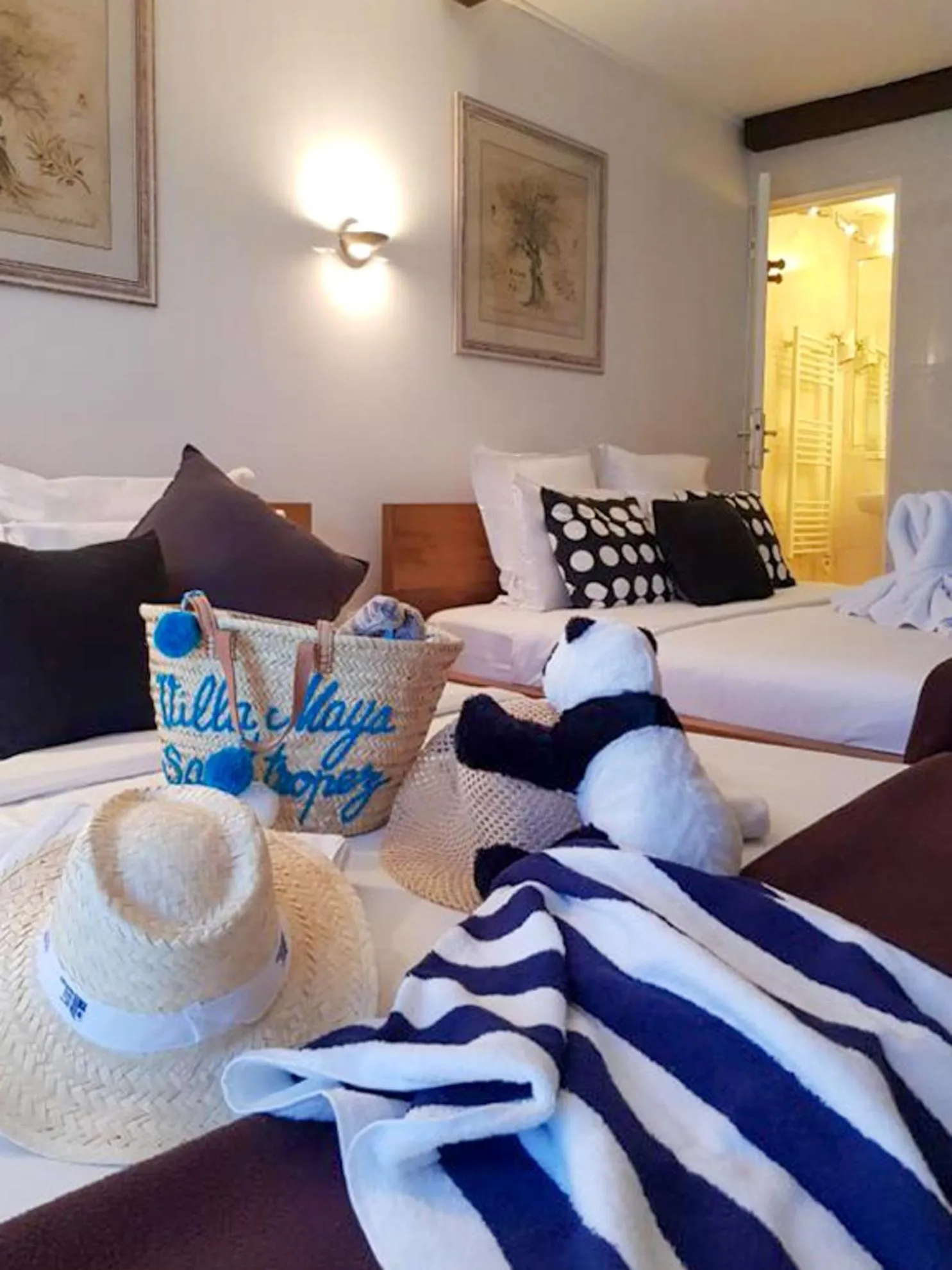 Bed in Hôtel Villa Maya - Golfe de Saint-Tropez