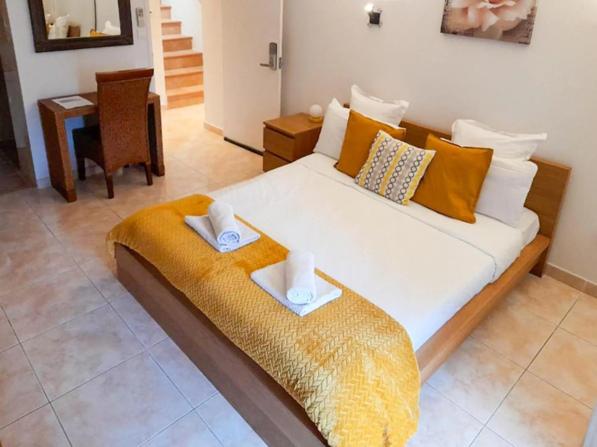 Bed in Hôtel Villa Maya - Golfe de Saint-Tropez