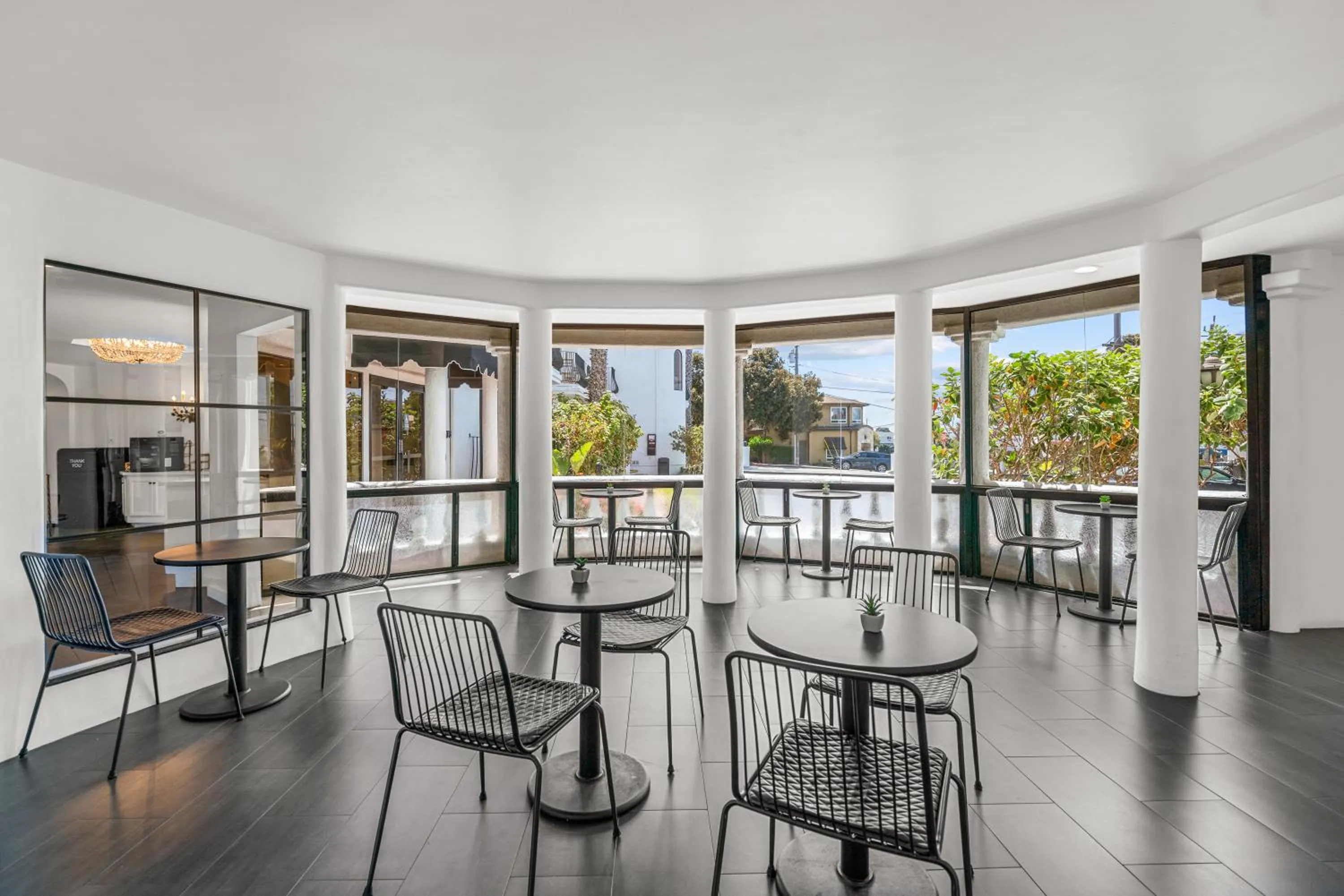 Breakfast in Masterpiece Hotel