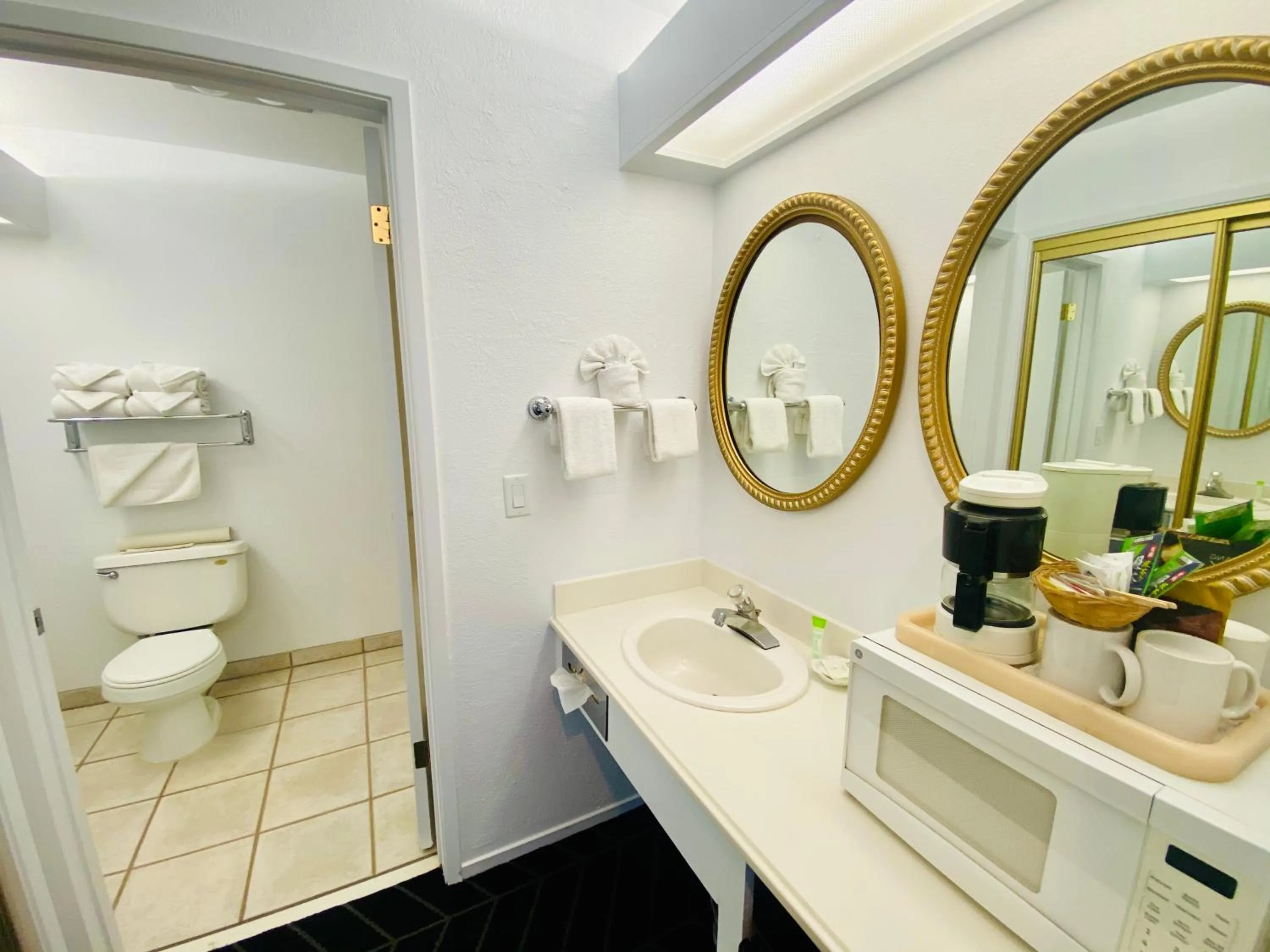 Bathroom in Masterpiece Hotel