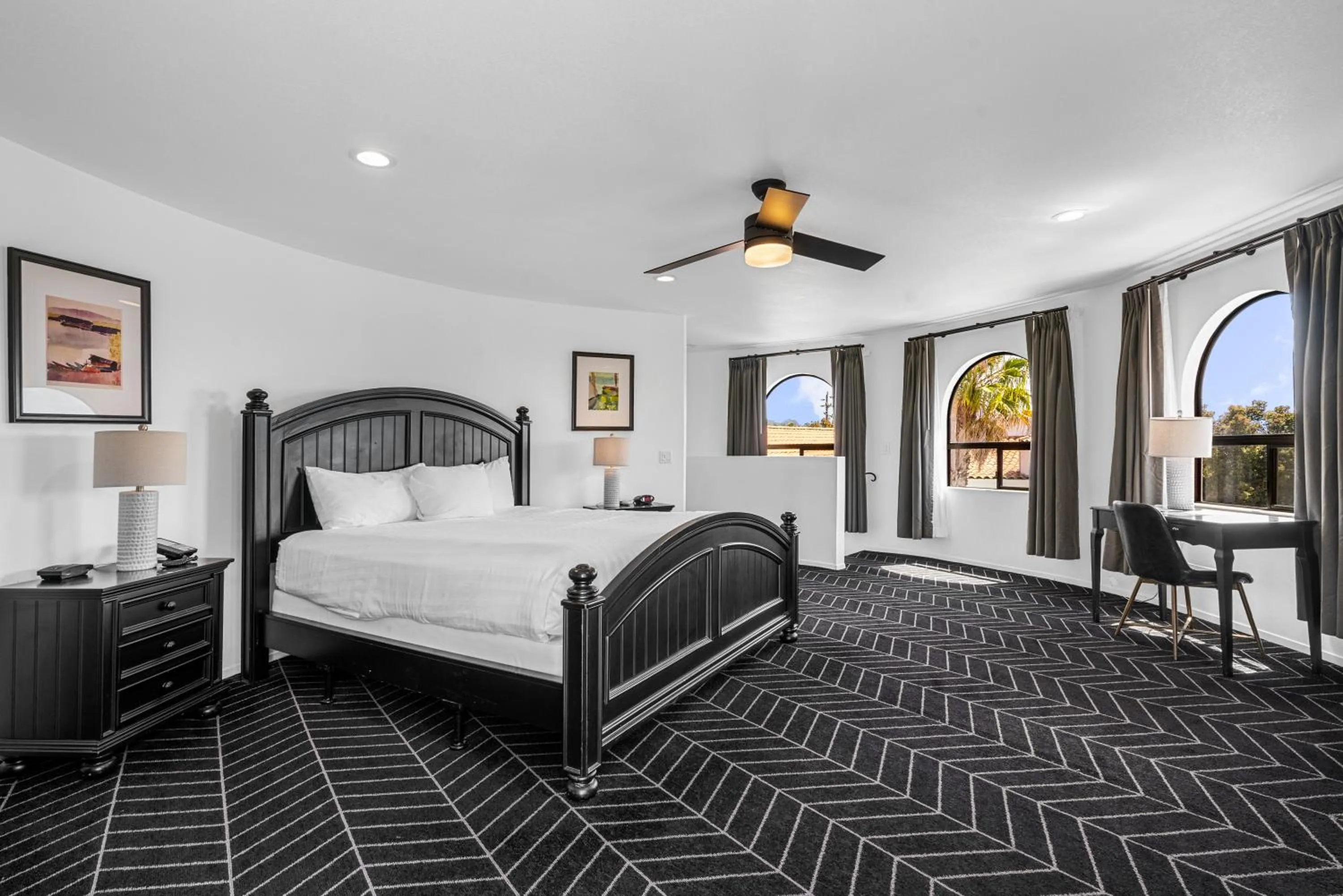 Bedroom, Bed in Masterpiece Hotel