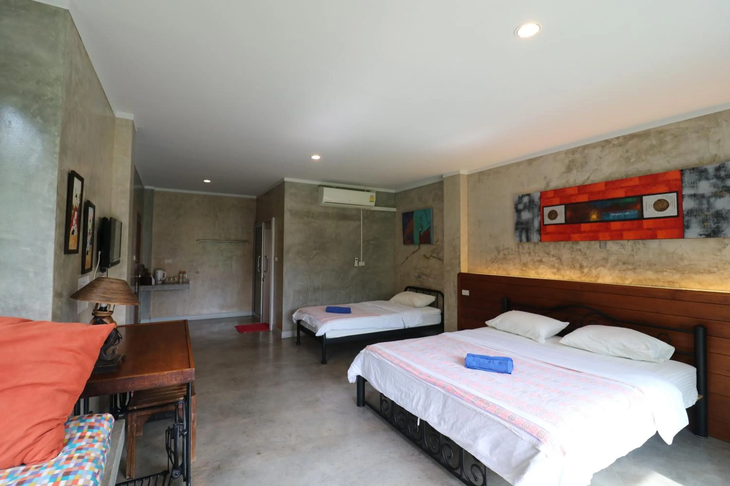 Bathroom in GongKaew HuenKum Hotel