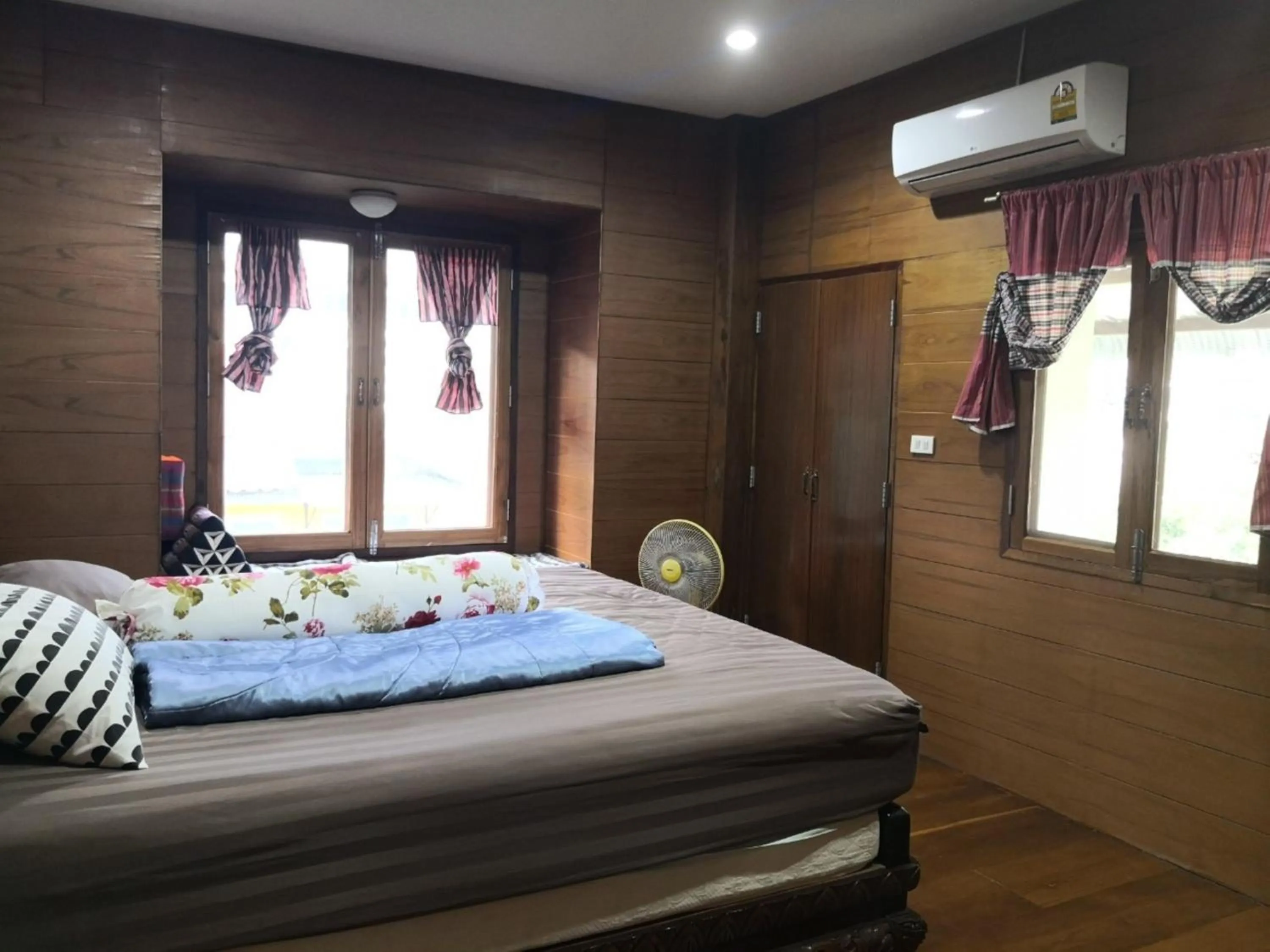 Bedroom in GongKaew HuenKum Hotel