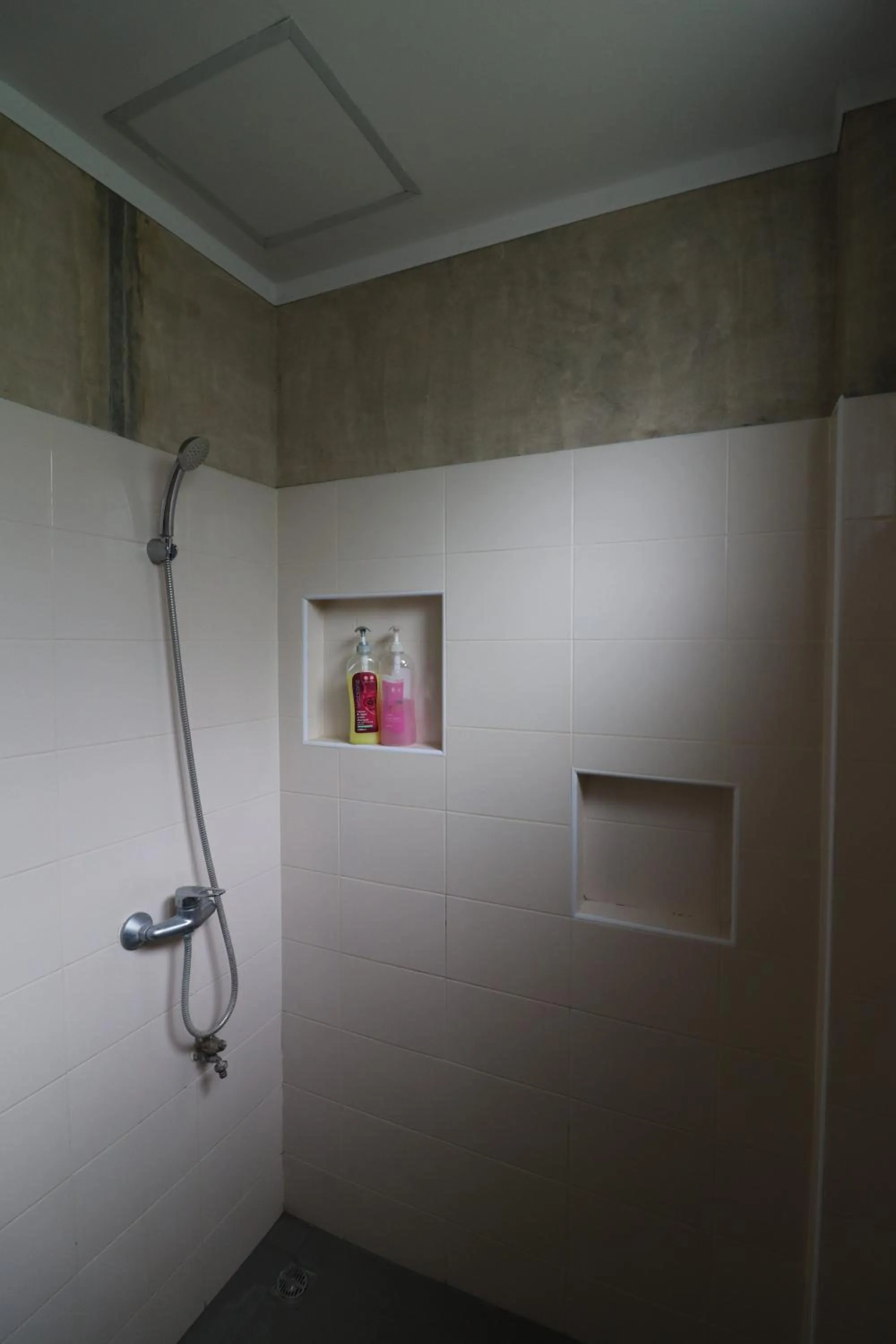 Bathroom in GongKaew HuenKum Hotel