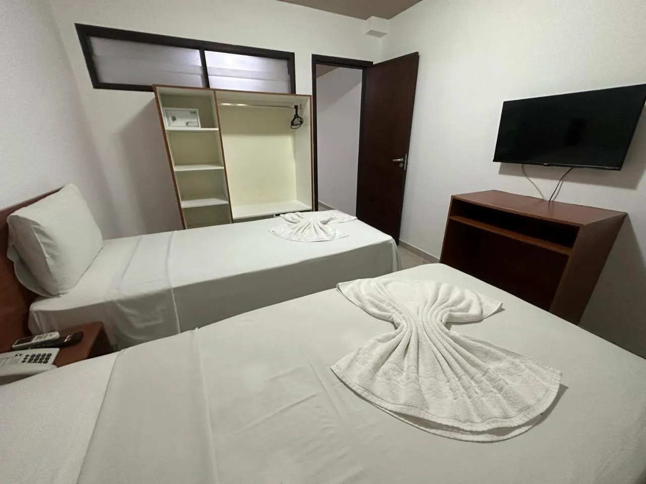 Photo of the whole room, Bed in Pousada Beija Flor