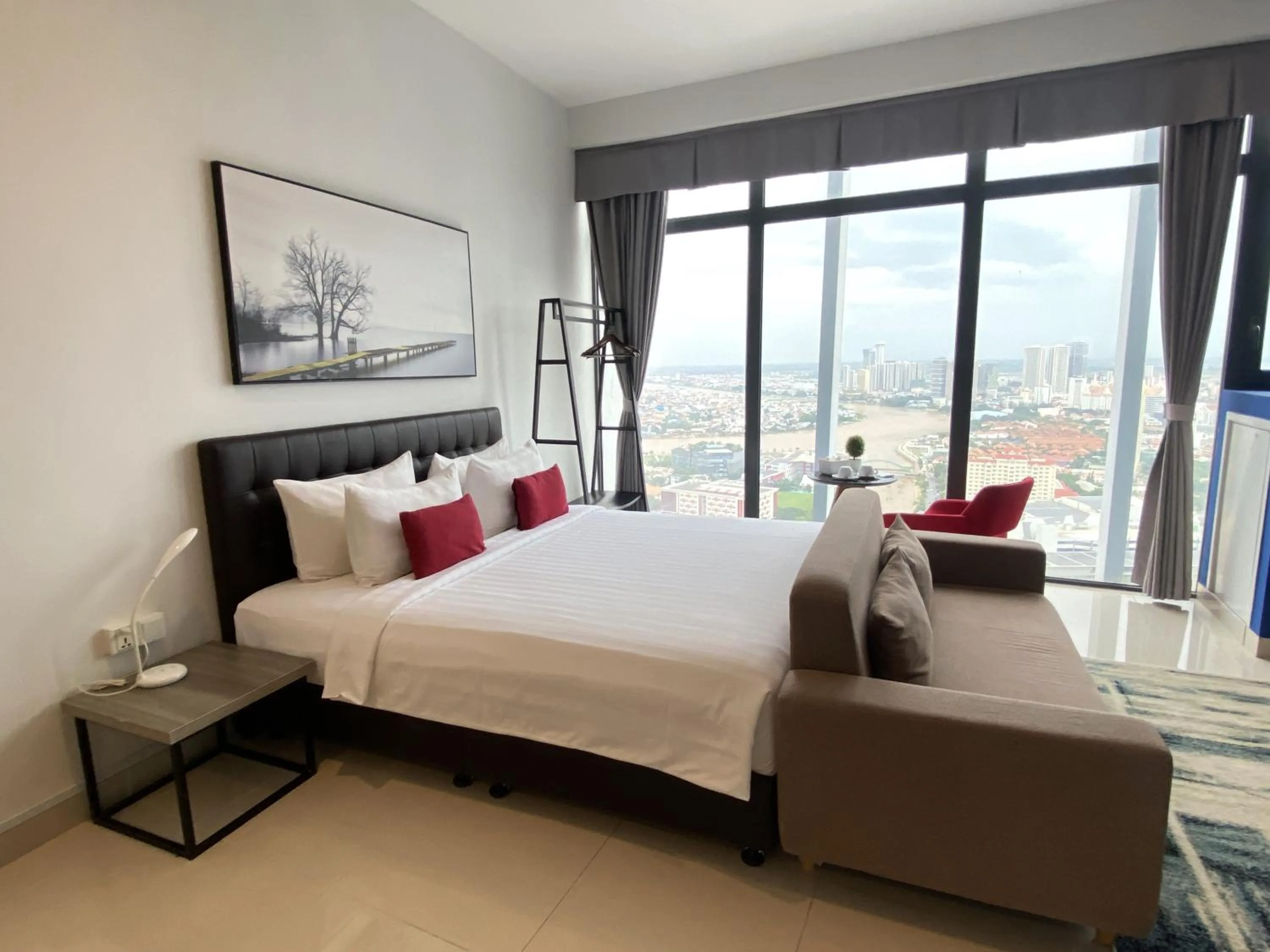 Bed in The Bridge Club