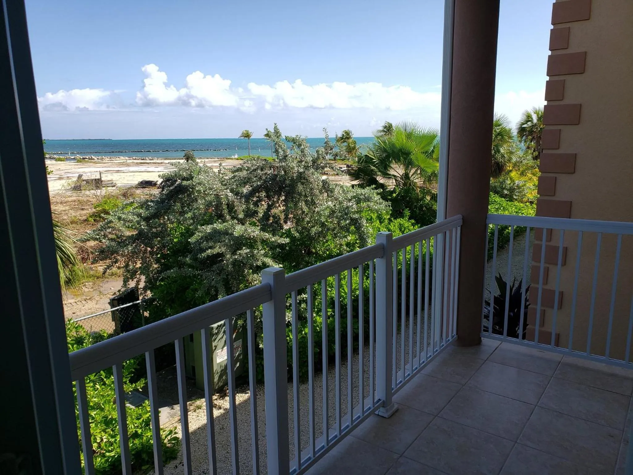 Photo of the whole room in Holiday Inn Resort Grand Cayman by IHG