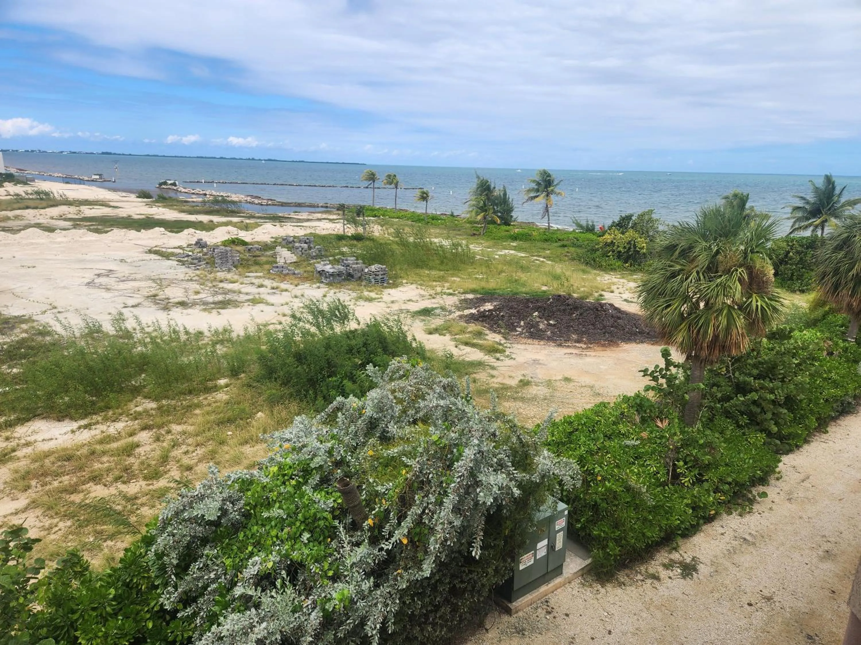 Photo of the whole room in Holiday Inn Resort Grand Cayman by IHG