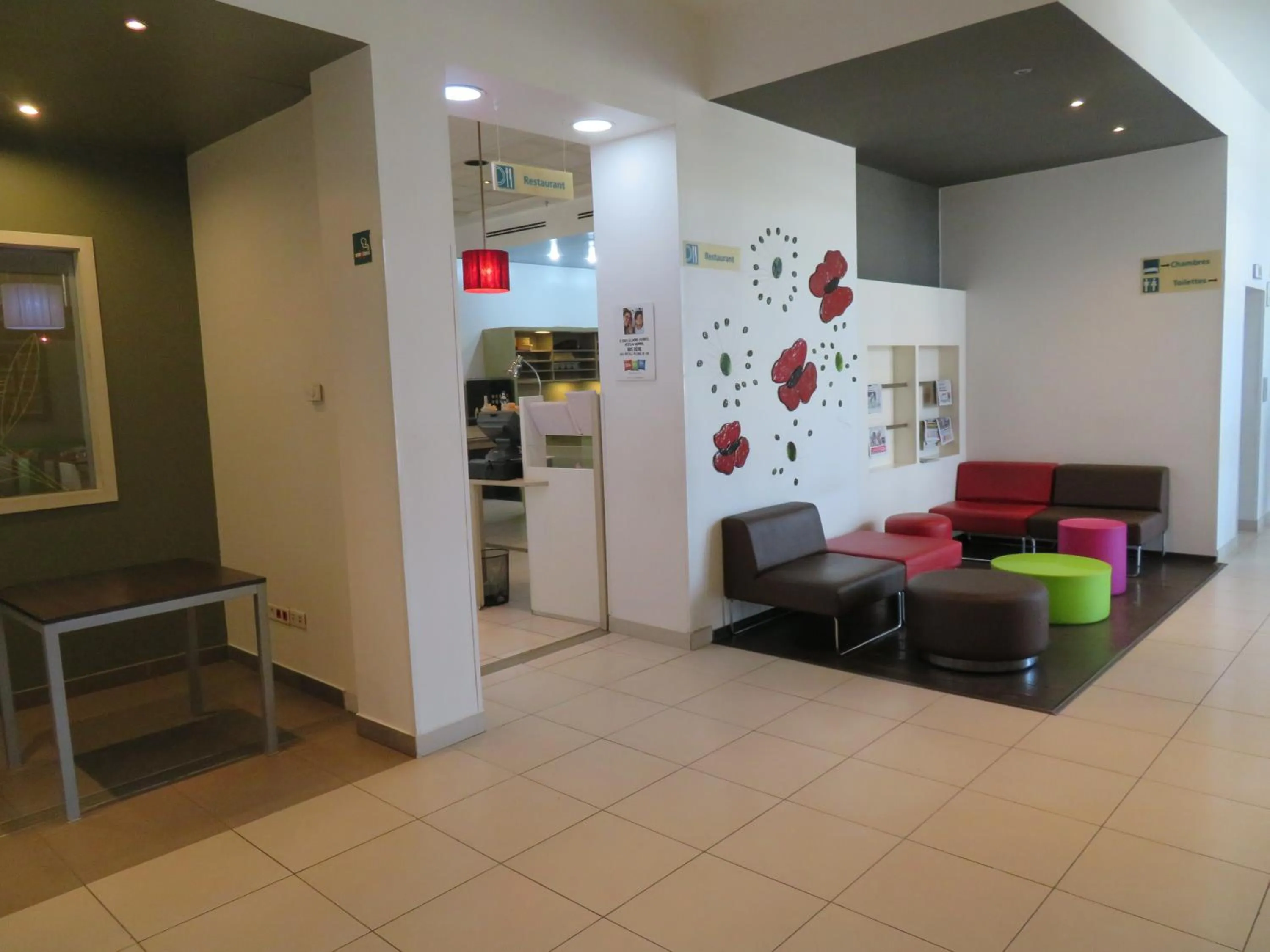 Living room in ibis Oran les Falaises