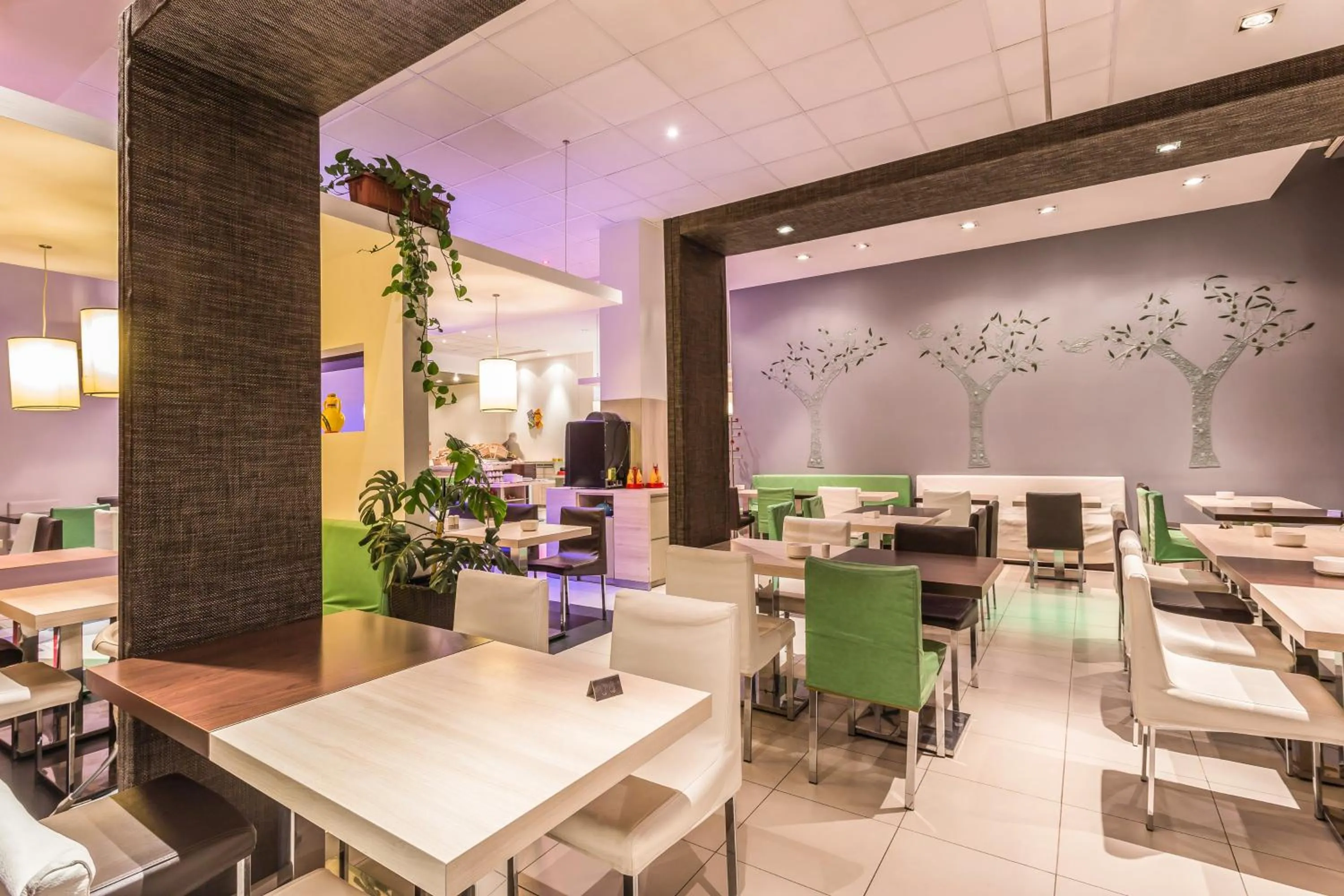 Lunch in ibis Oran les Falaises