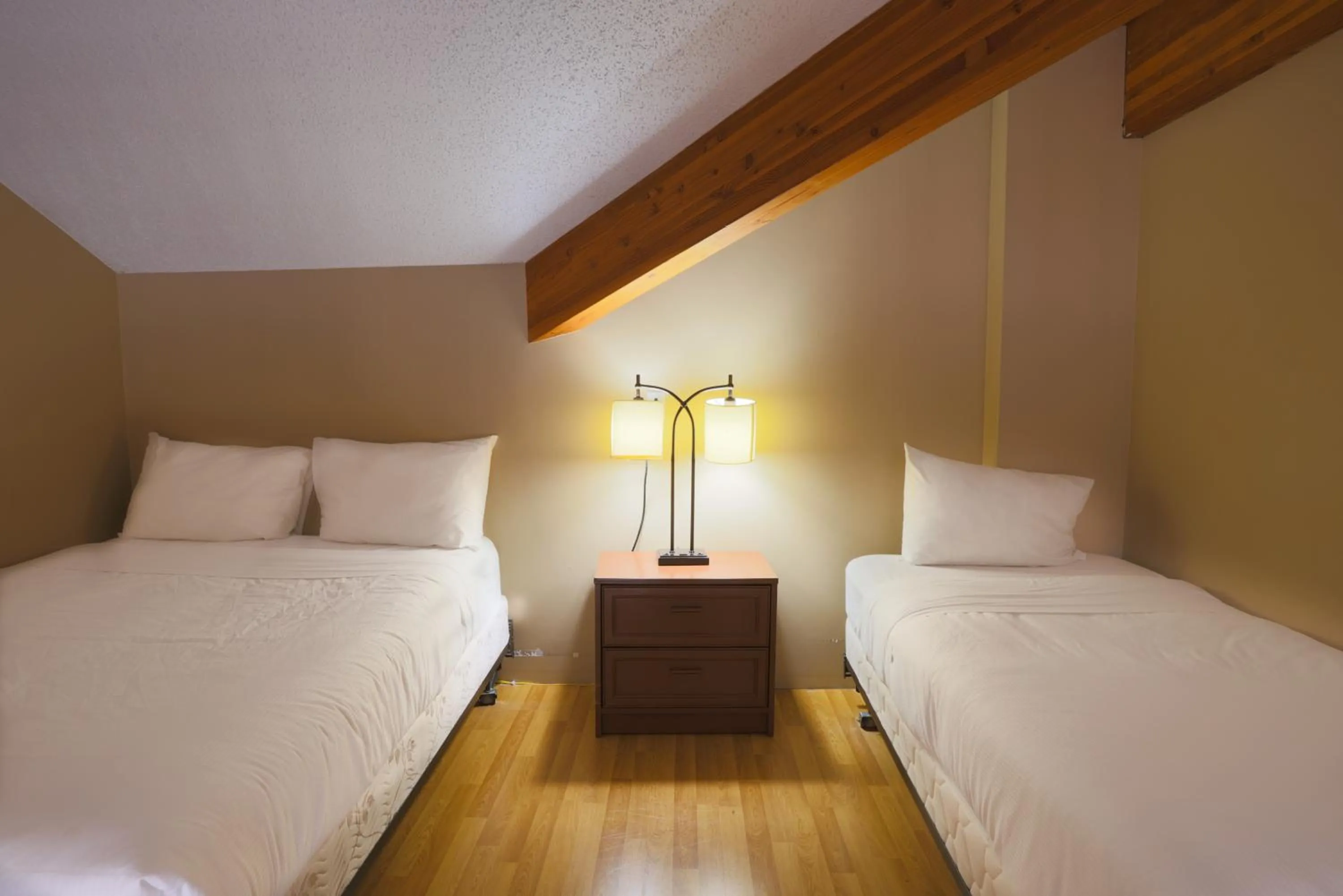 Bedroom, Bed in Radium Chalet