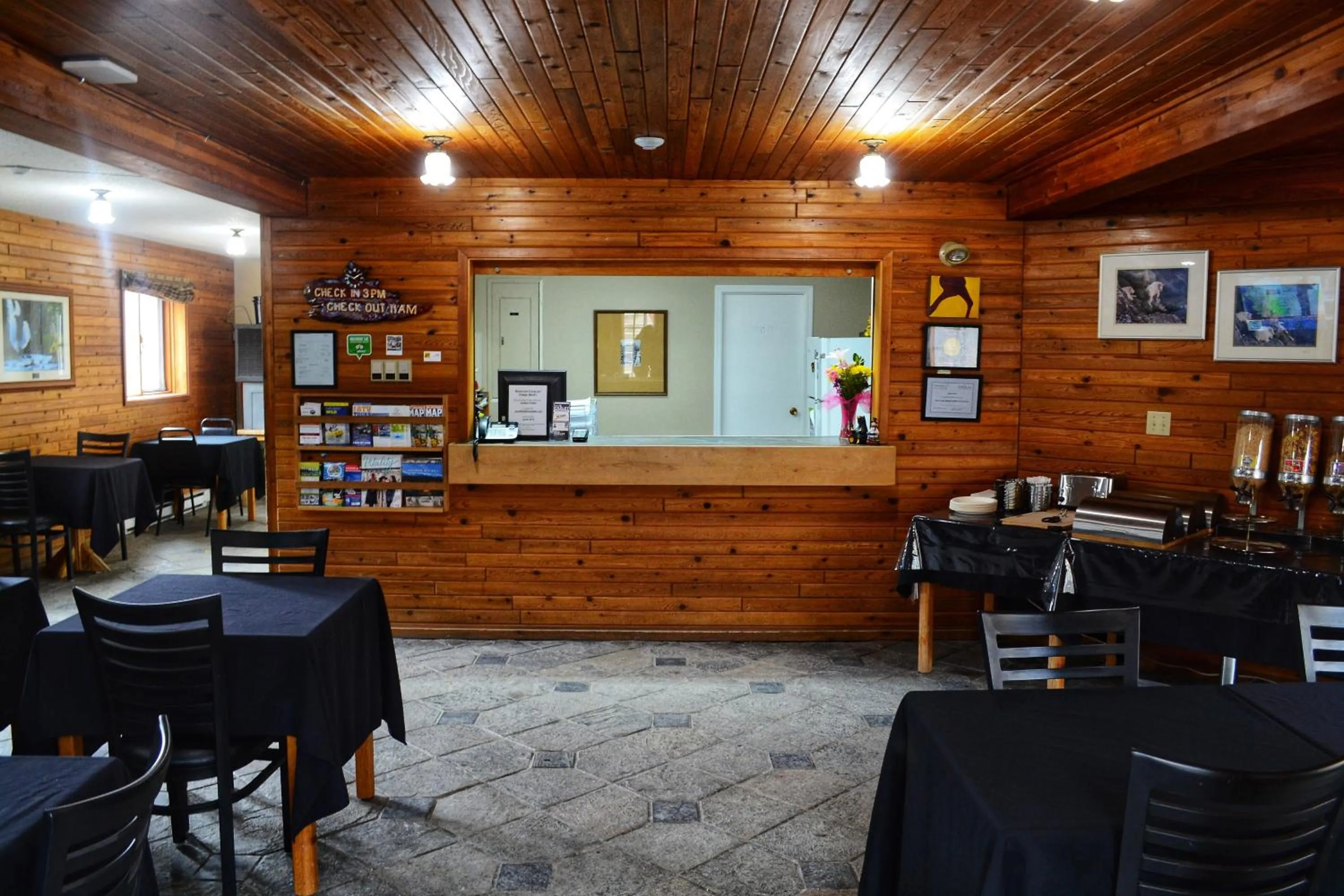 Property building in Radium Chalet