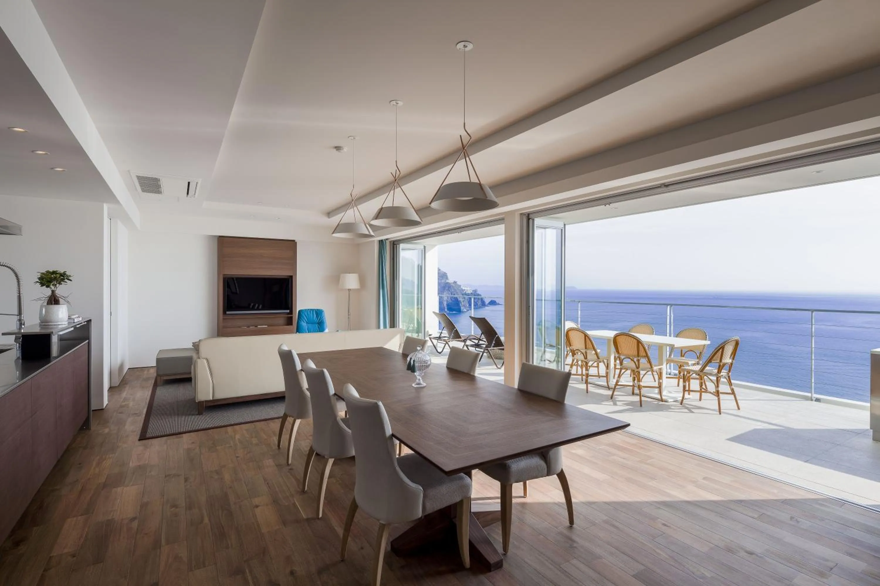 Kitchen or kitchenette, Dining Area in Umito Voyage Atami