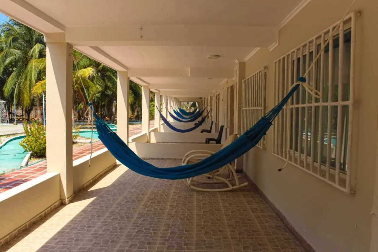 Swimming pool in Hotel Dorado Plaza Punta Arena