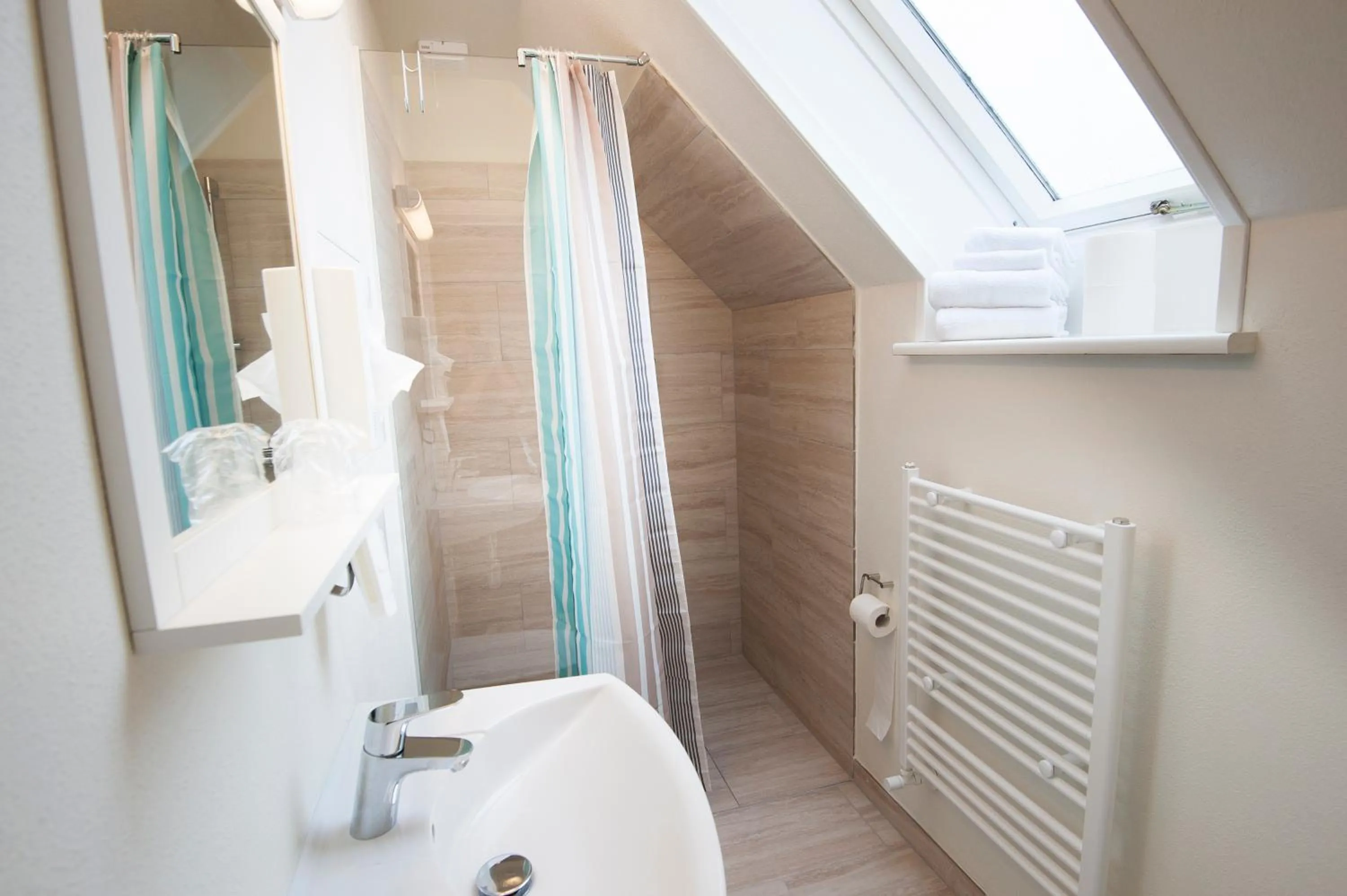 Shower in Benniksgaard Anneks