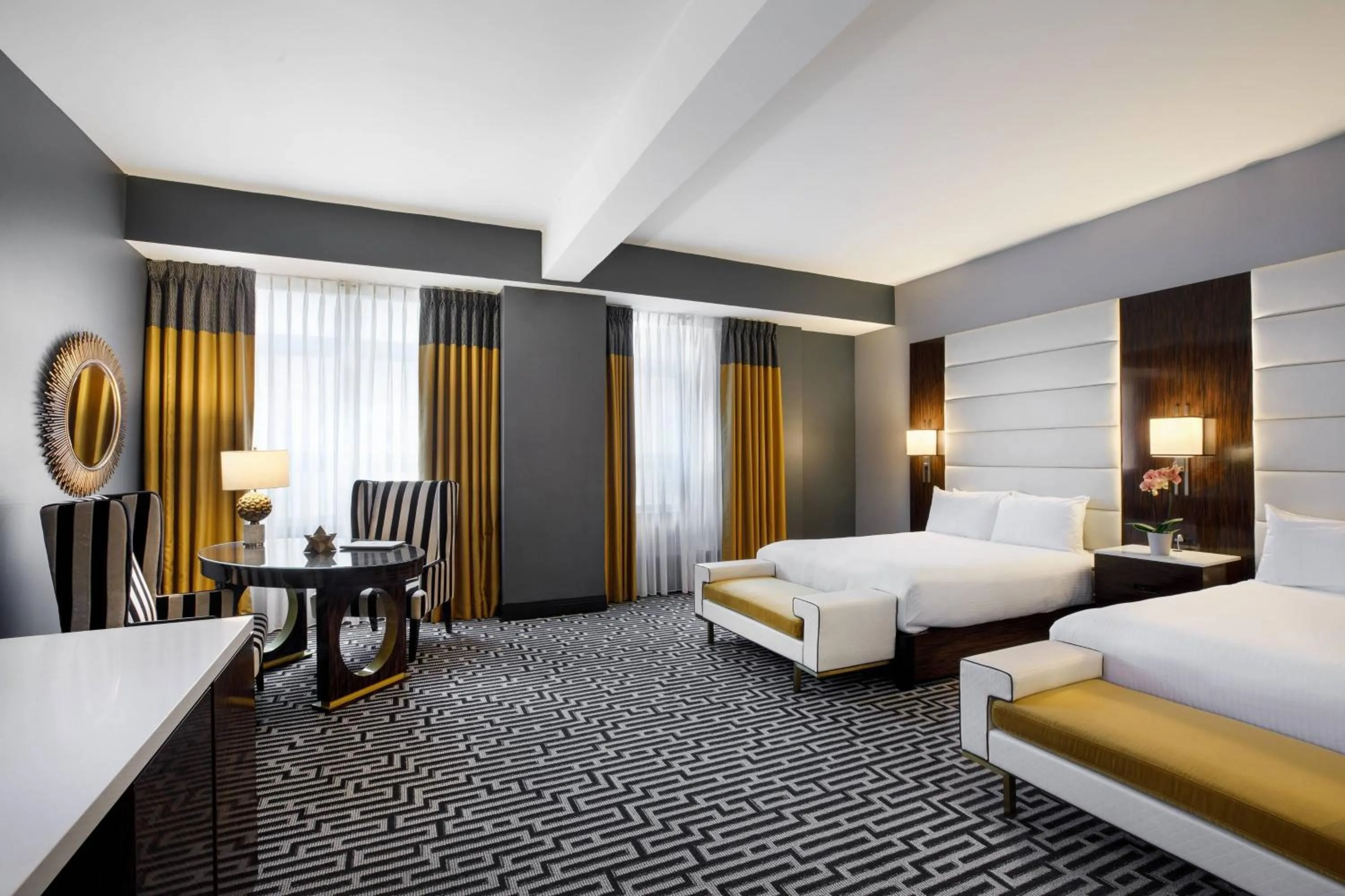 Photo of the whole room, Bed in Hotel Metro, Autograph Collection