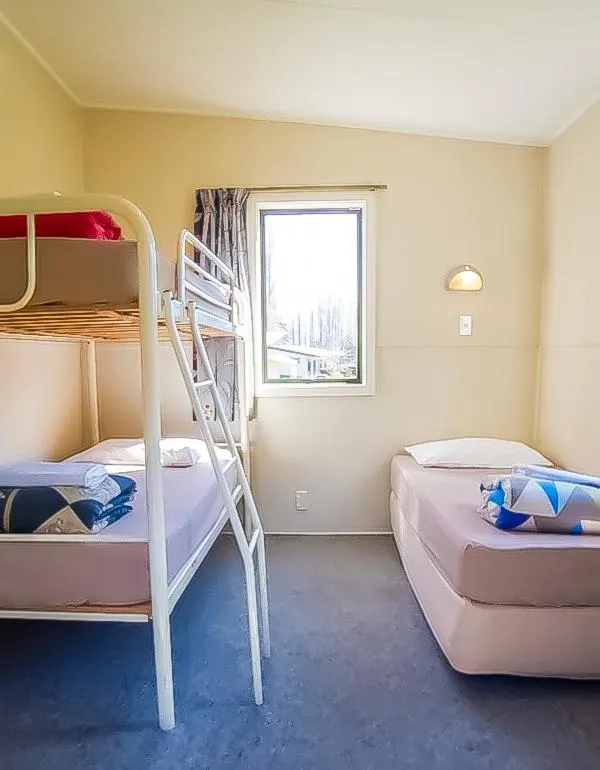 Bed in Te Anau Lakeview Holiday Park & Motels